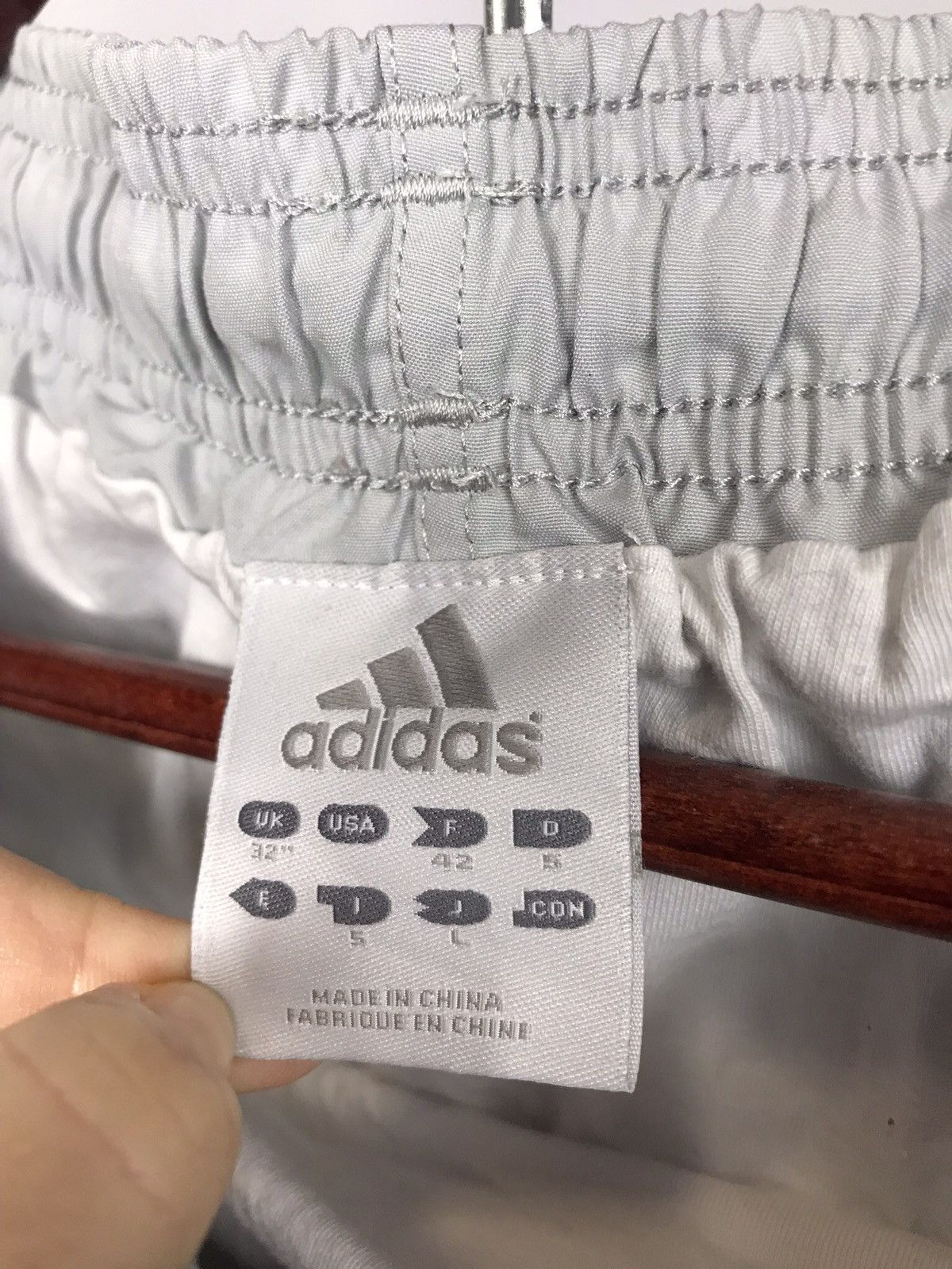 Adidas Adidas vintage shorts streetwear Size US 34 / EU 50 - 3 Thumbnail