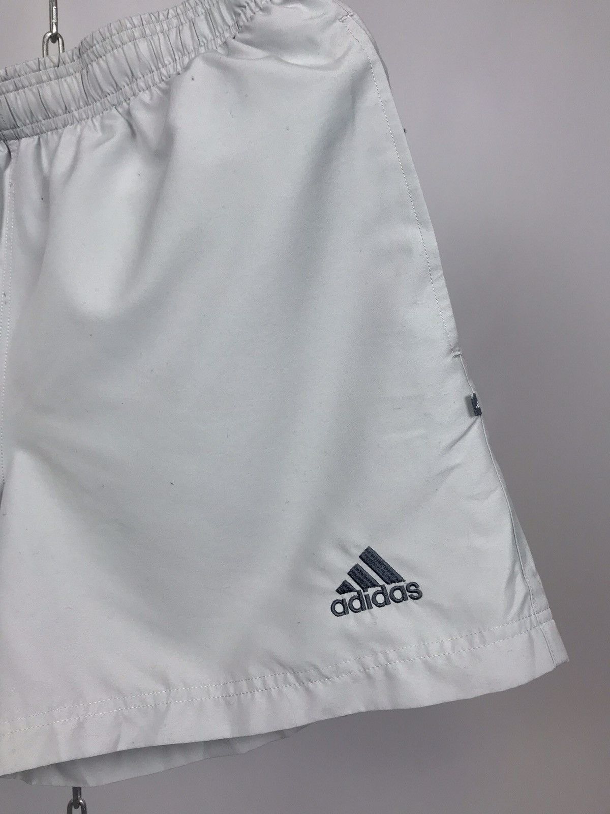 Adidas Adidas vintage shorts streetwear Size US 34 / EU 50 - 2 Thumbnail