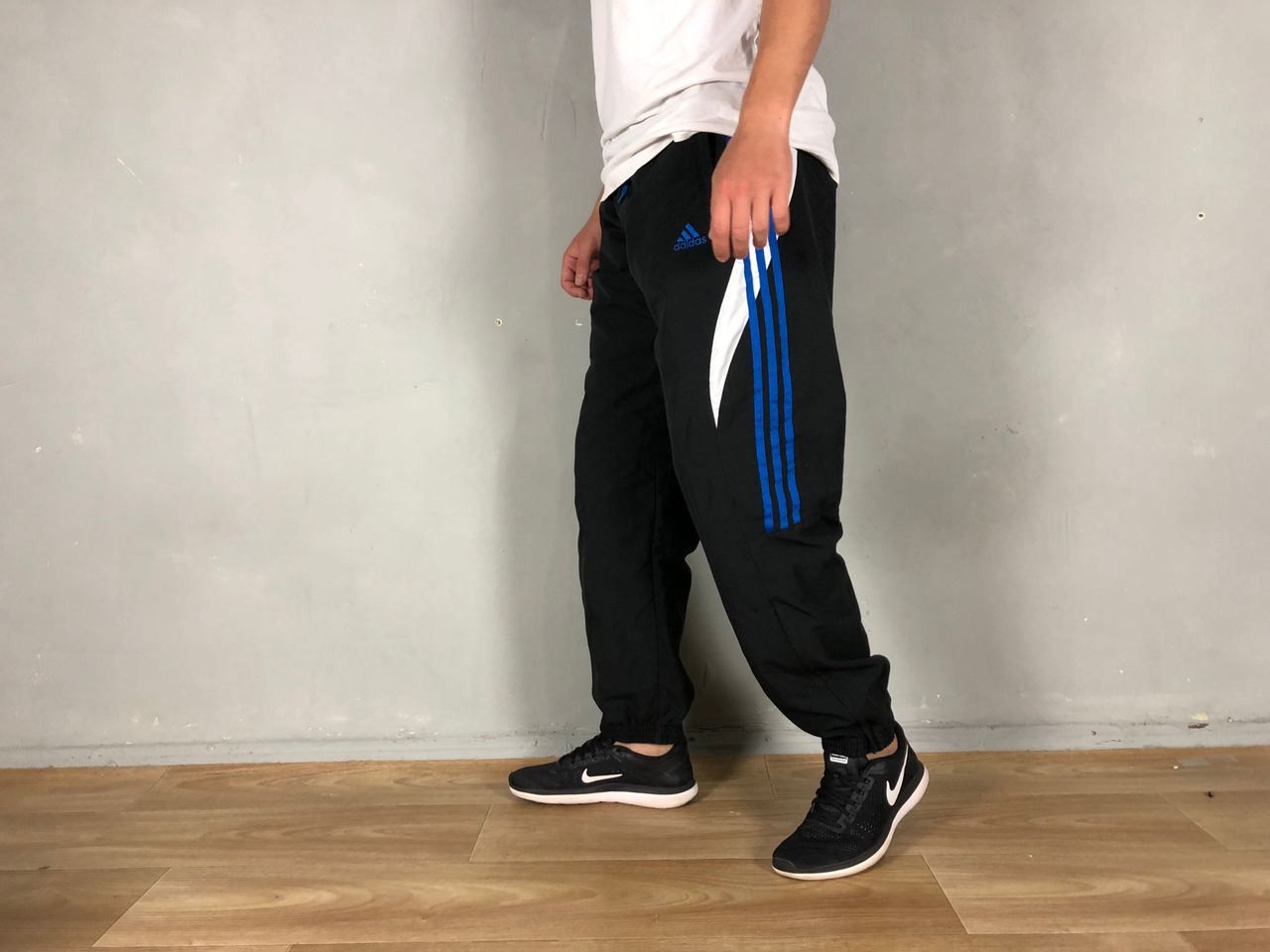 Adidas Adidas vintage sports pants size M Size US 31 - 2 Thumbnail