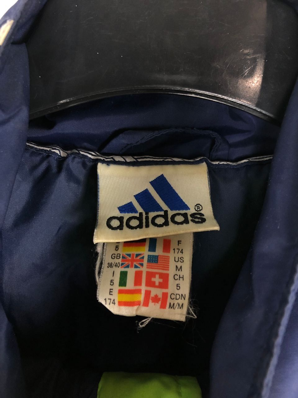 Adidas Adidas jackets vintage size M Size US M / EU 48-50 / 2 - 3 Thumbnail