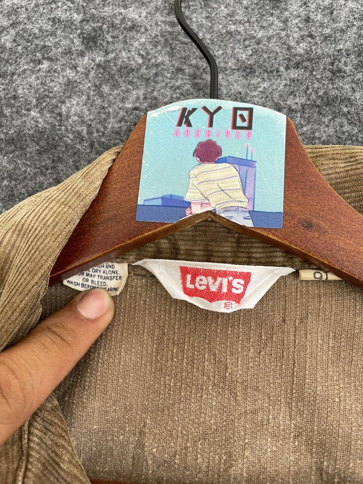 Levi's × Vintage VINTAGE LEVIS CORDUROY JACKET Size US S / EU 44-46 / 1 - 6 Thumbnail