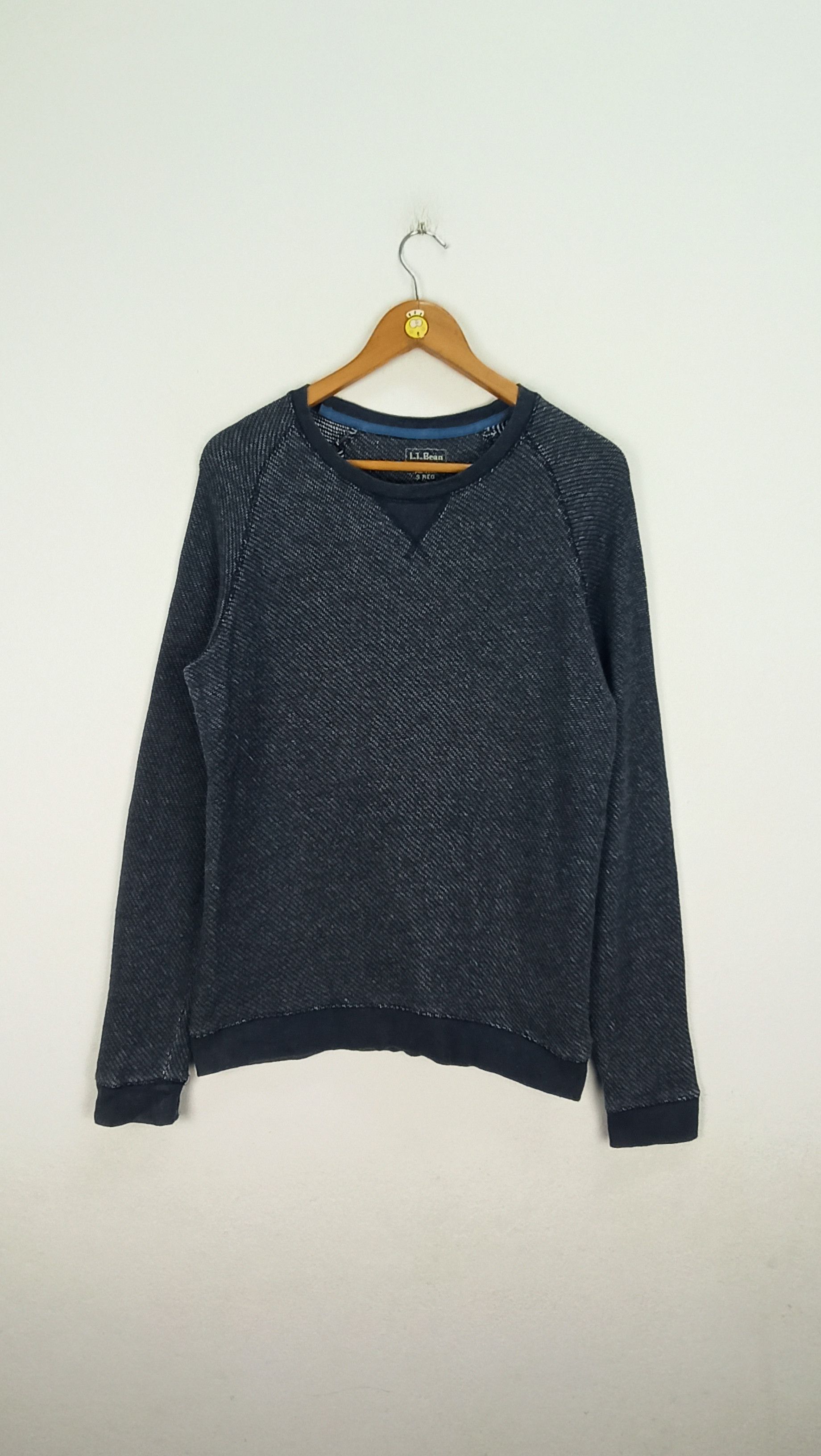 L.L. Bean 🔥Rare🔥 L.L. Bean Plain Sweatshirt Crewneck Size US M / EU 48-50 / 2 - 1 Thumbnail