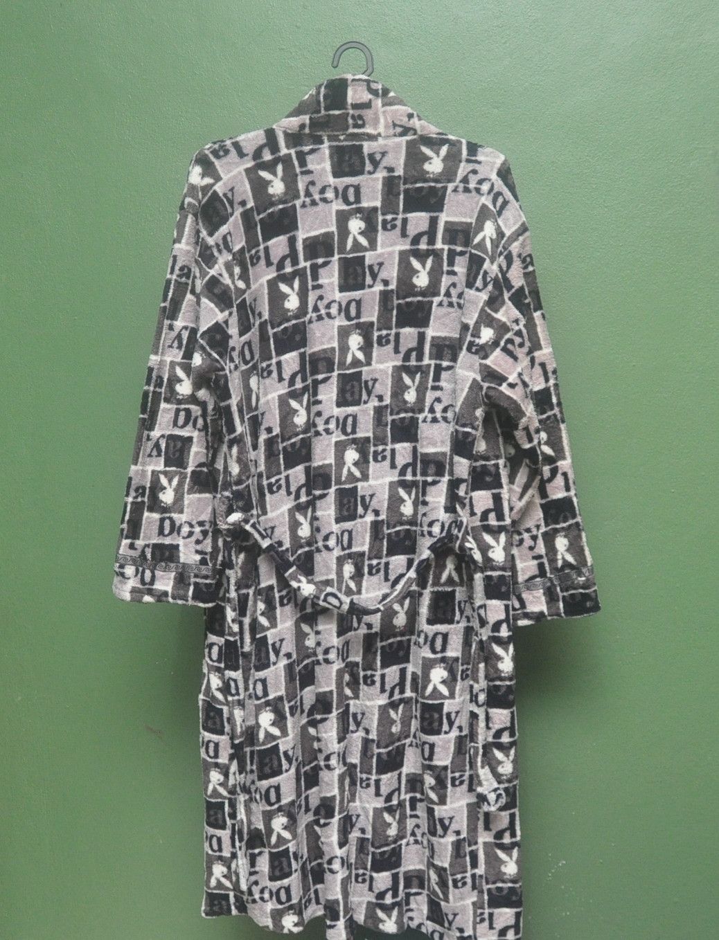 Japanese Brand × Other × Vintage Vintage Long Bath Towel Not Playboy Brand Travis Scott Size US L / EU 52-54 / 3 - 2 Thumbnail
