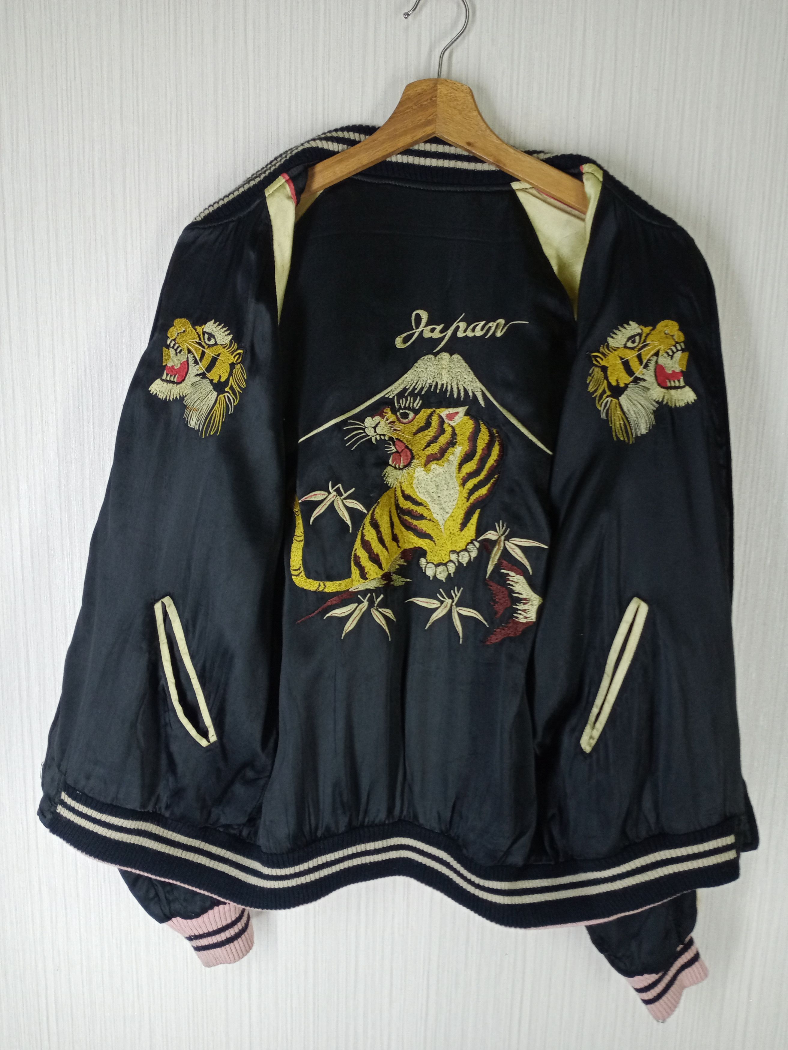 Japanese Brand Rare Vintage Japanese Sukajan Reversible Satin Jacket Size US M / EU 48-50 / 2 - 1 Thumbnail