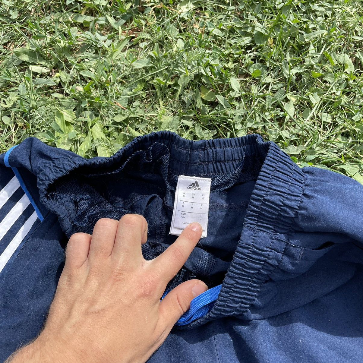 Vintage Vintage 90s Adidas Stripes Shorts Streetwear Y2K Navy 32 Size US 32 / EU 48 - 5 Thumbnail