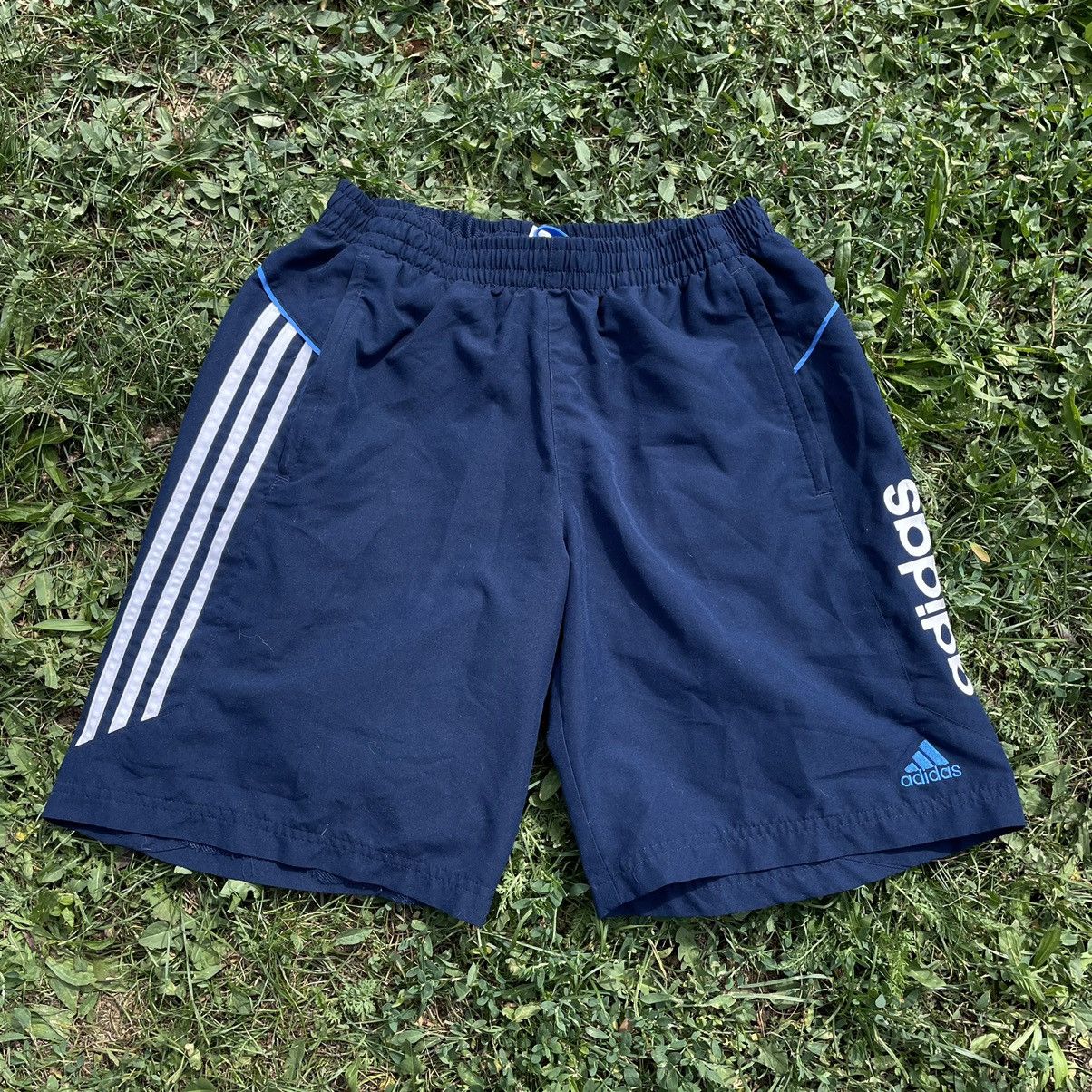 Vintage Vintage 90s Adidas Stripes Shorts Streetwear Y2K Navy 32 Size US 32 / EU 48 - 1 Thumbnail