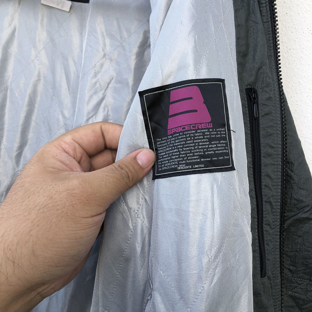 MULTI COLOUR TRITONE DESCENTE ZIPPER JACKET