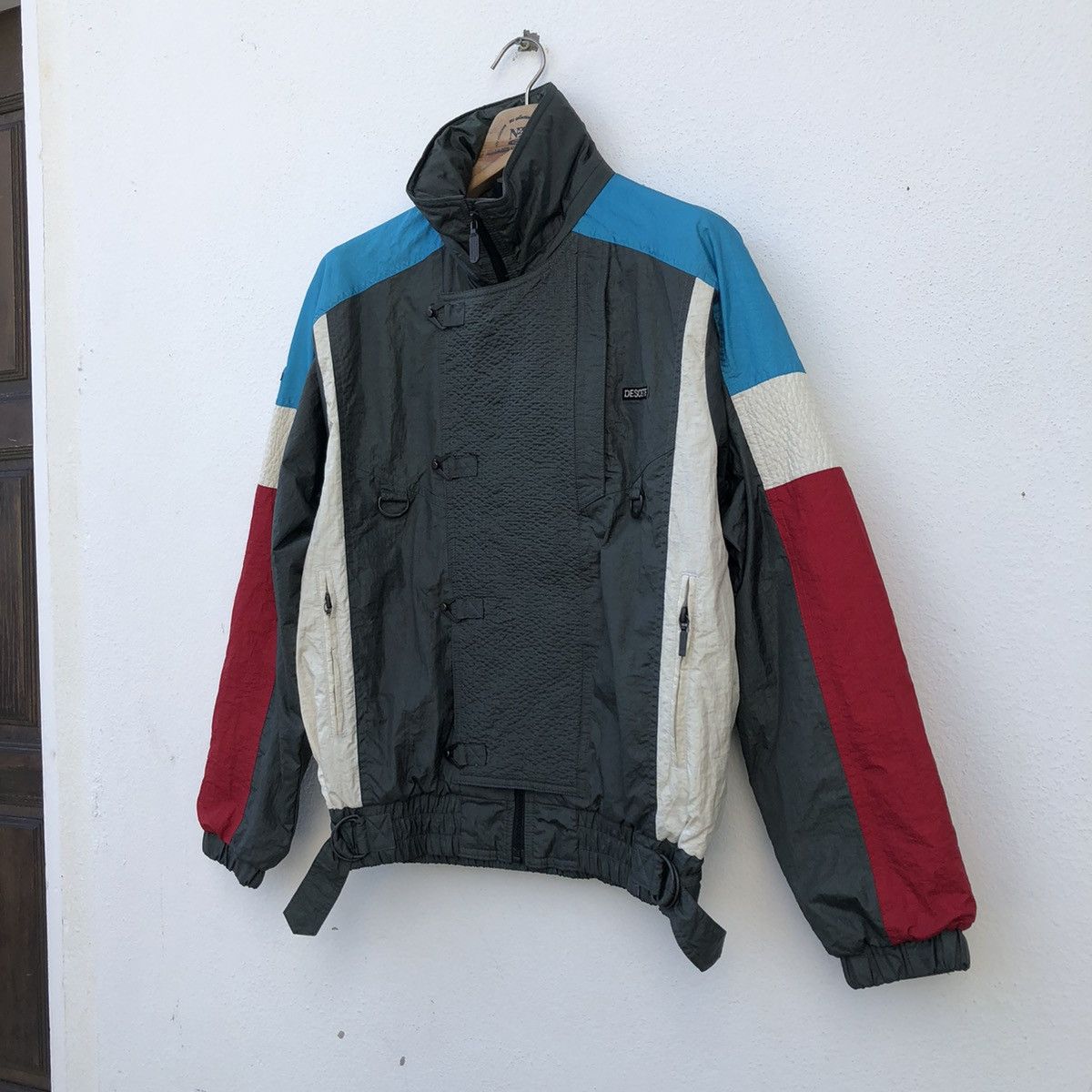 MULTI COLOUR TRITONE DESCENTE ZIPPER JACKET