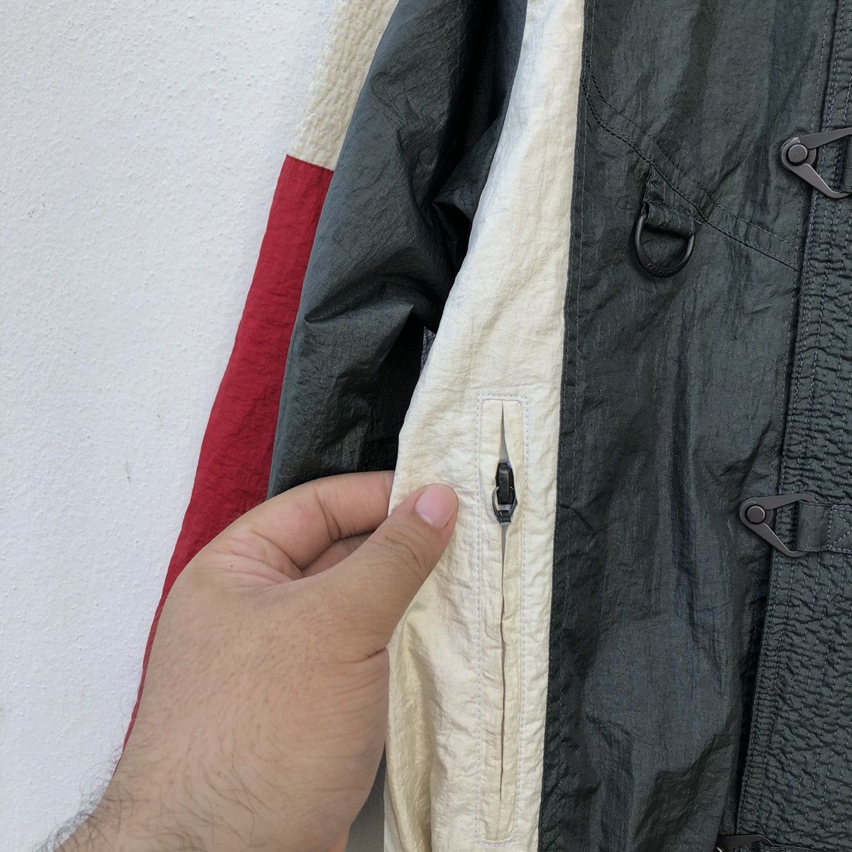 MULTI COLOUR TRITONE DESCENTE ZIPPER JACKET