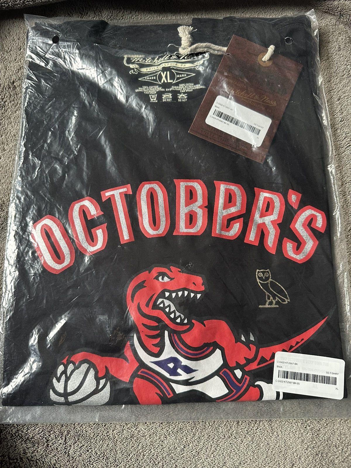 Image of Mitchell Ness x NBA Ovo Toronto Raptors X Mitchell & Ness T-Shirt New With Tags in Black (Size XL)