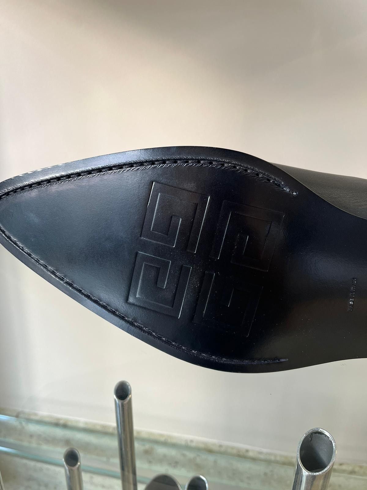 Givenchy Classic Chelsea Boots in Black Size US 8 / EU 41 - 7 Thumbnail