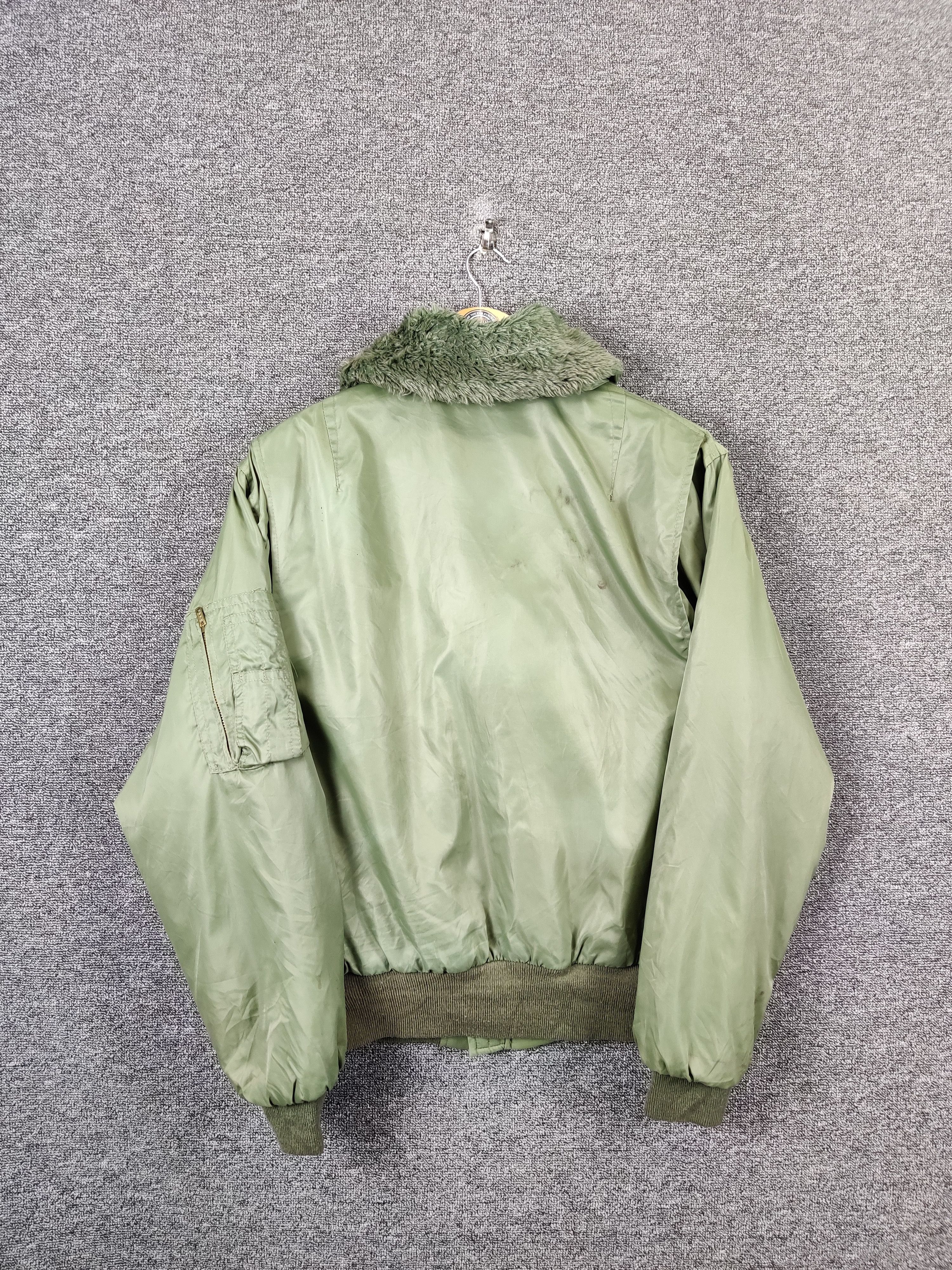 Vintage Vintage U.S Air Force Ma1 Flight Bomber Fur Jacket Size US L / EU 52-54 / 3 - 6 Thumbnail