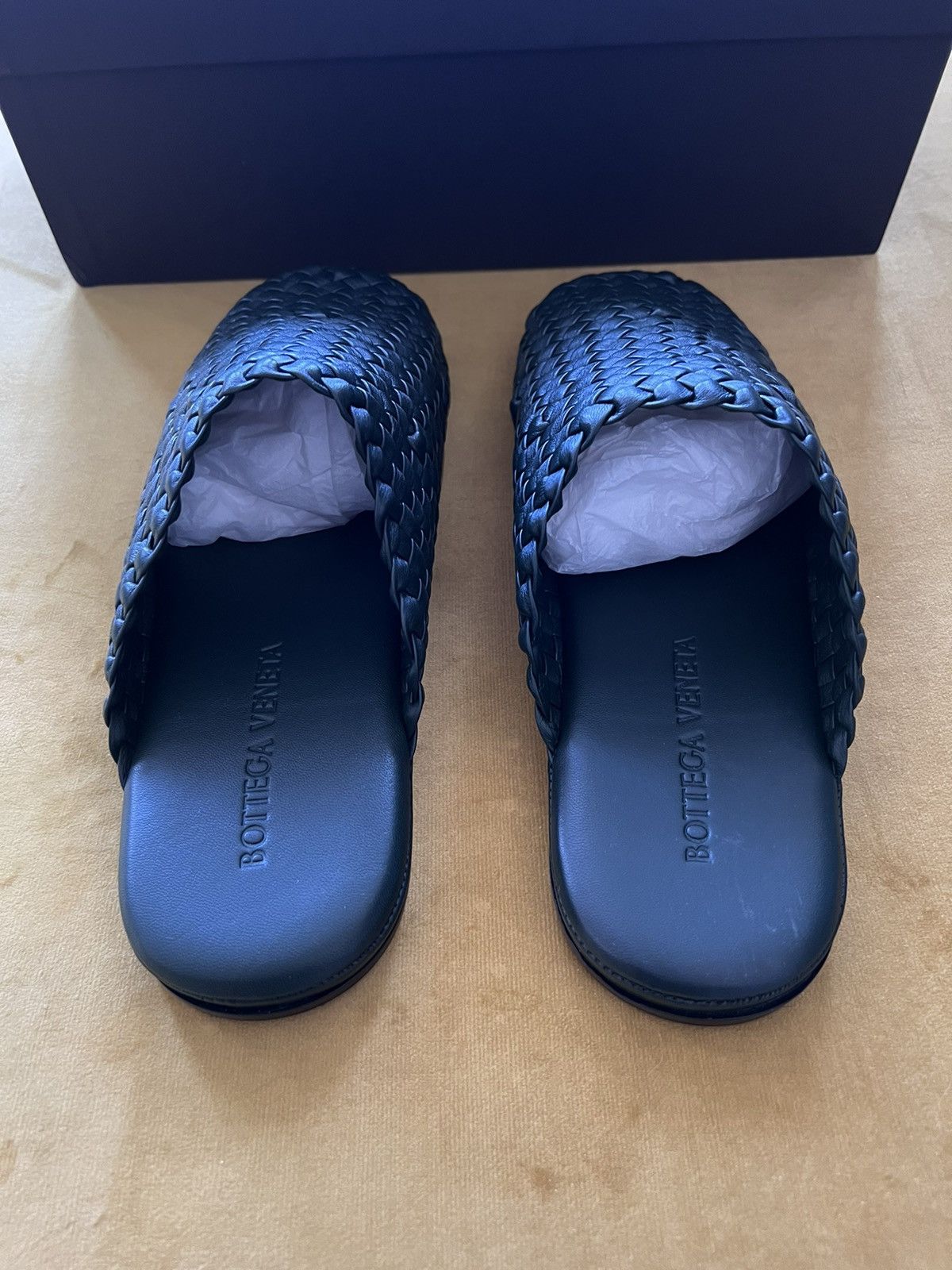Bottega Veneta NIB BV intrecciato leather slippers/slip-ons, IT42, Italy Size US 9 / EU 42 - 9 Thumbnail