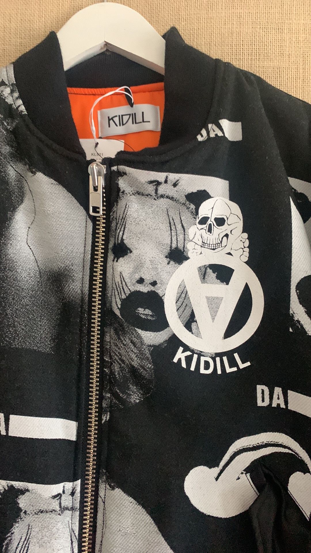 KIDILL NWT $1300 sold out! KIDILL Patch -print MA-1 Size US M / EU 48-50 / 2 - 5 Thumbnail
