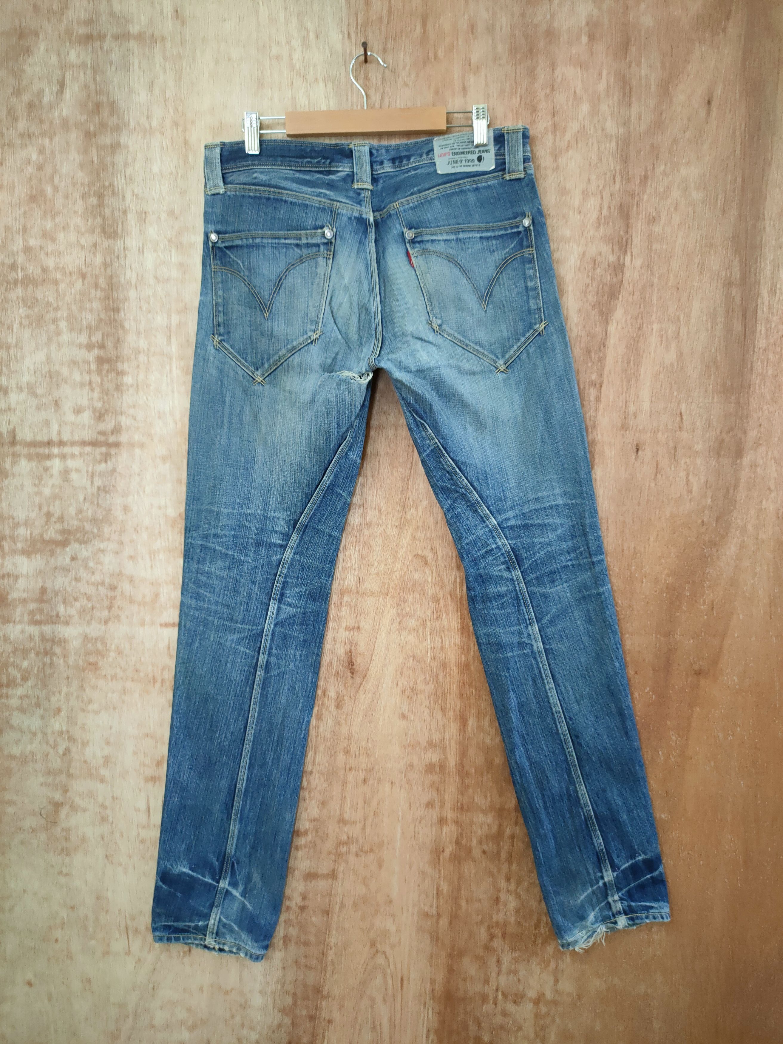 Levi's D levis engineered distressed denim jeans pants #46-822 Size US 31 - 8 Thumbnail