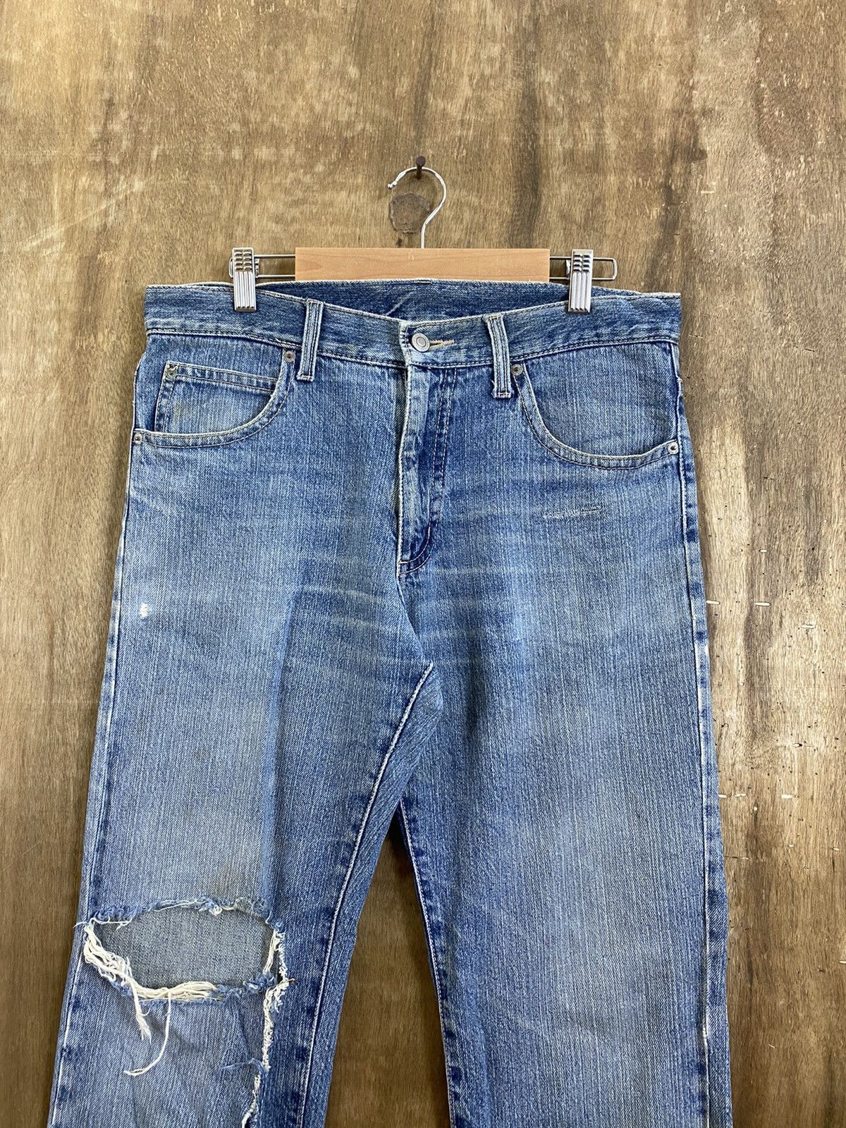 Japanese Brand DLS Japanese Brand Blue Distressed Denim #BB548 Size US 32 / EU 48 - 2 Thumbnail