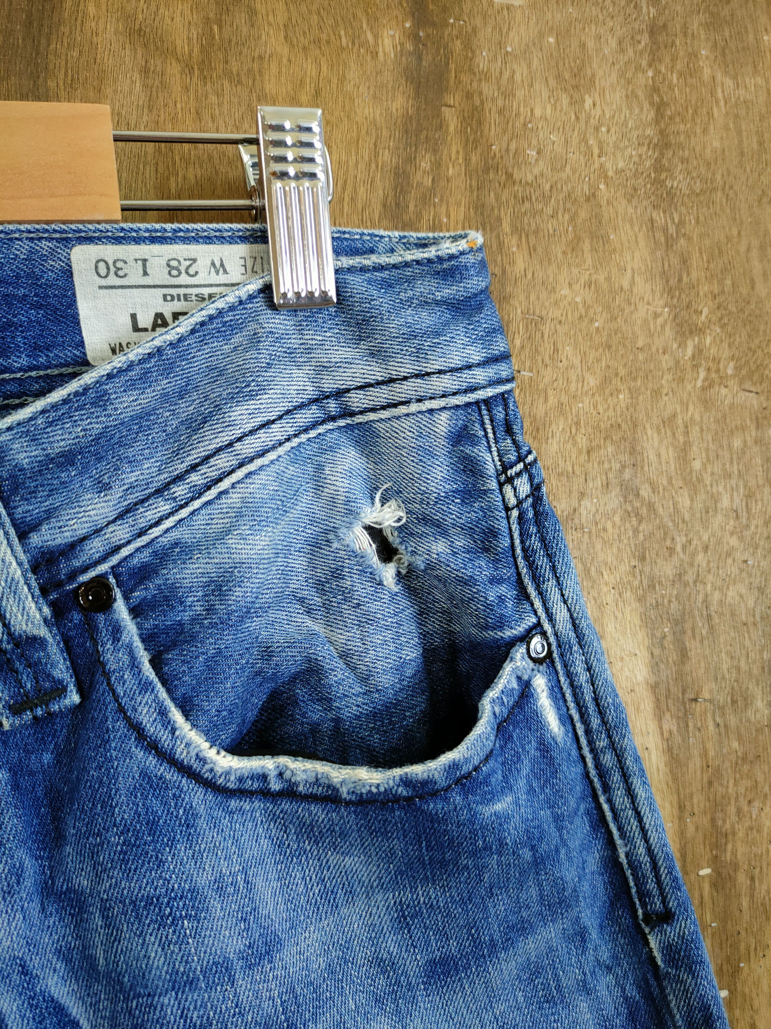 Diesel Diesel Larkee distressed denim like kurt cobain #46-746 Size US 29 - 6 Thumbnail