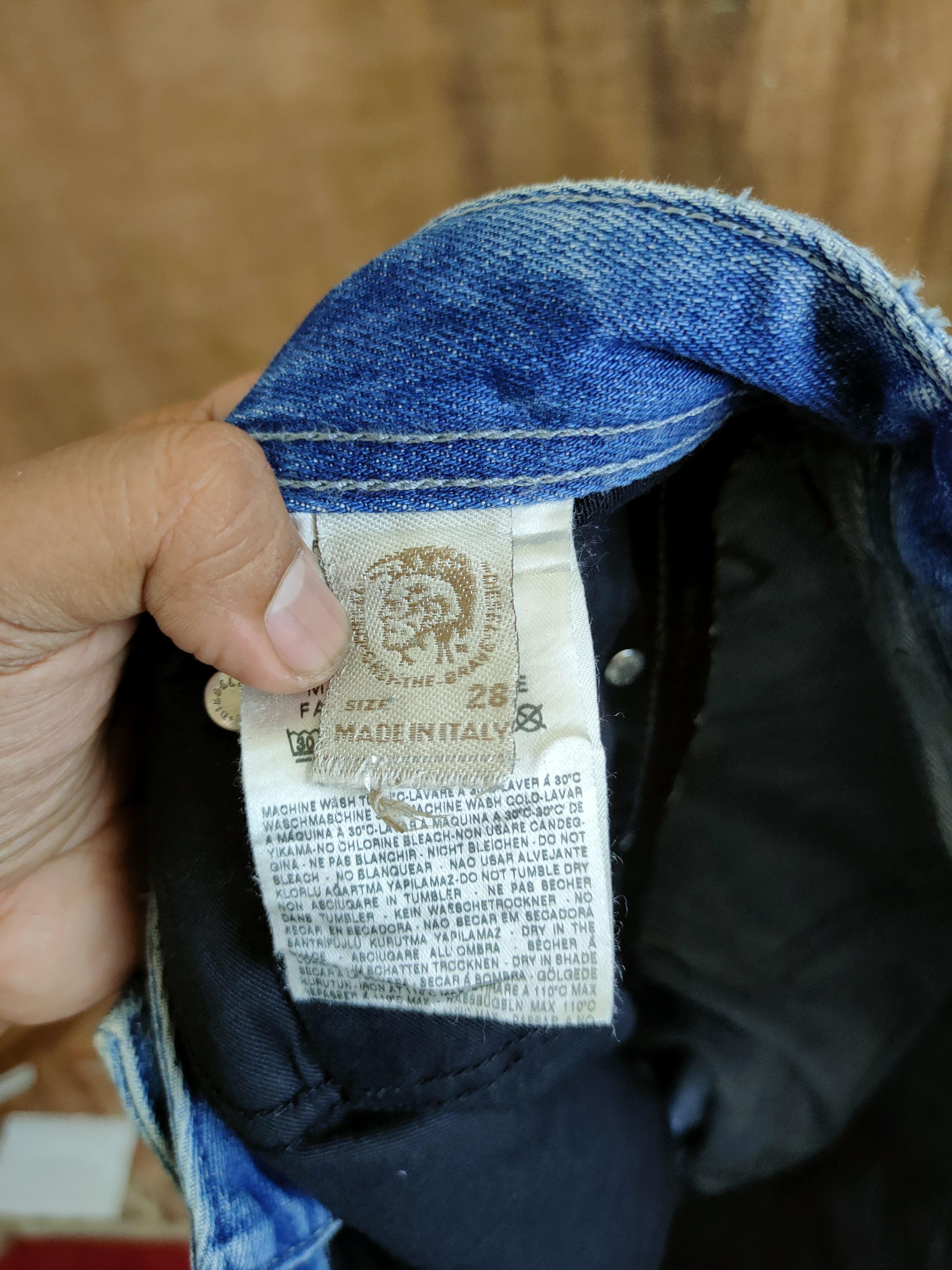 Diesel Diesel Larkee distressed denim like kurt cobain #46-746 Size US 29 - 13 Thumbnail