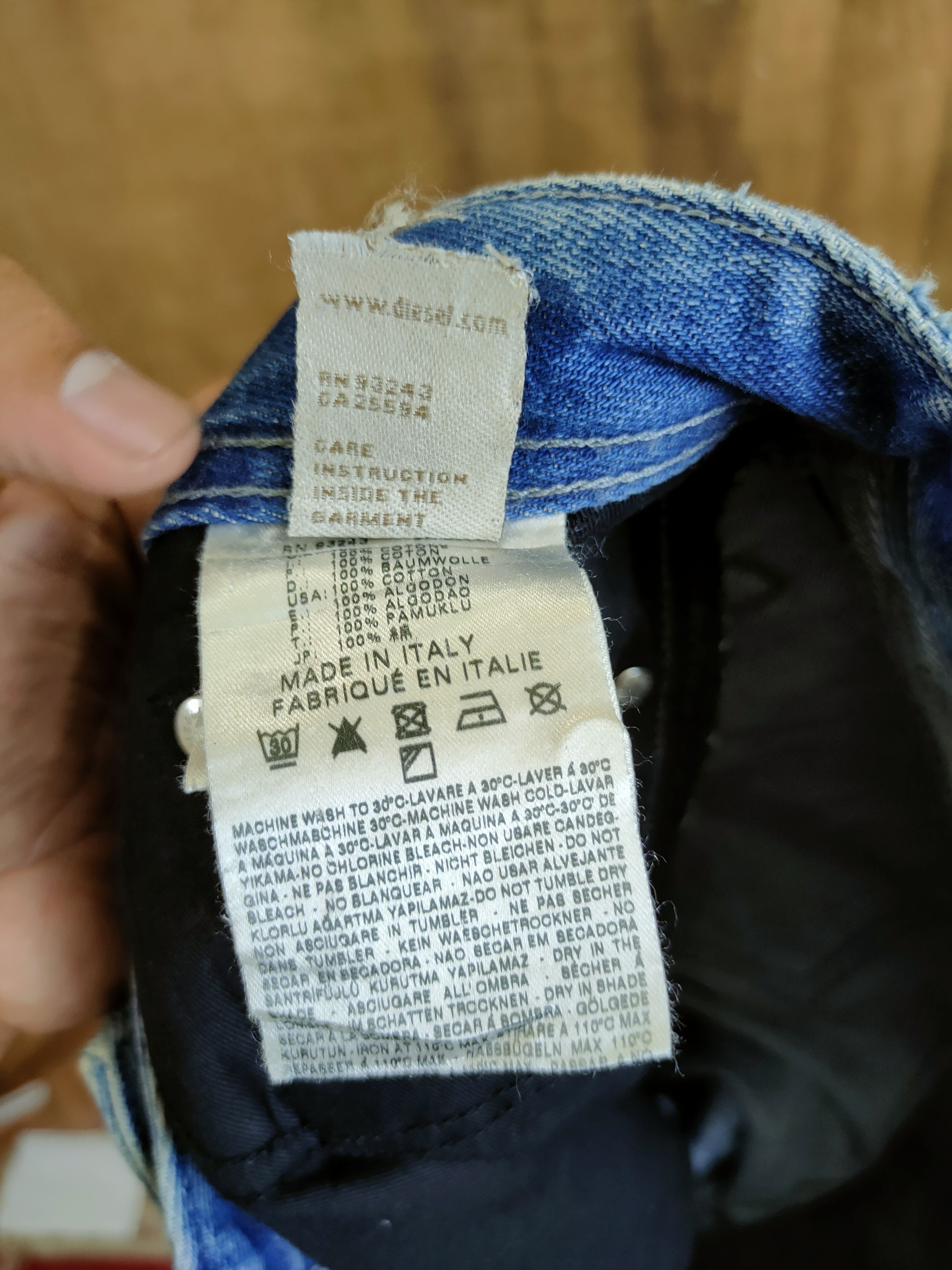 Diesel Diesel Larkee distressed denim like kurt cobain #46-746 Size US 29 - 14 Thumbnail