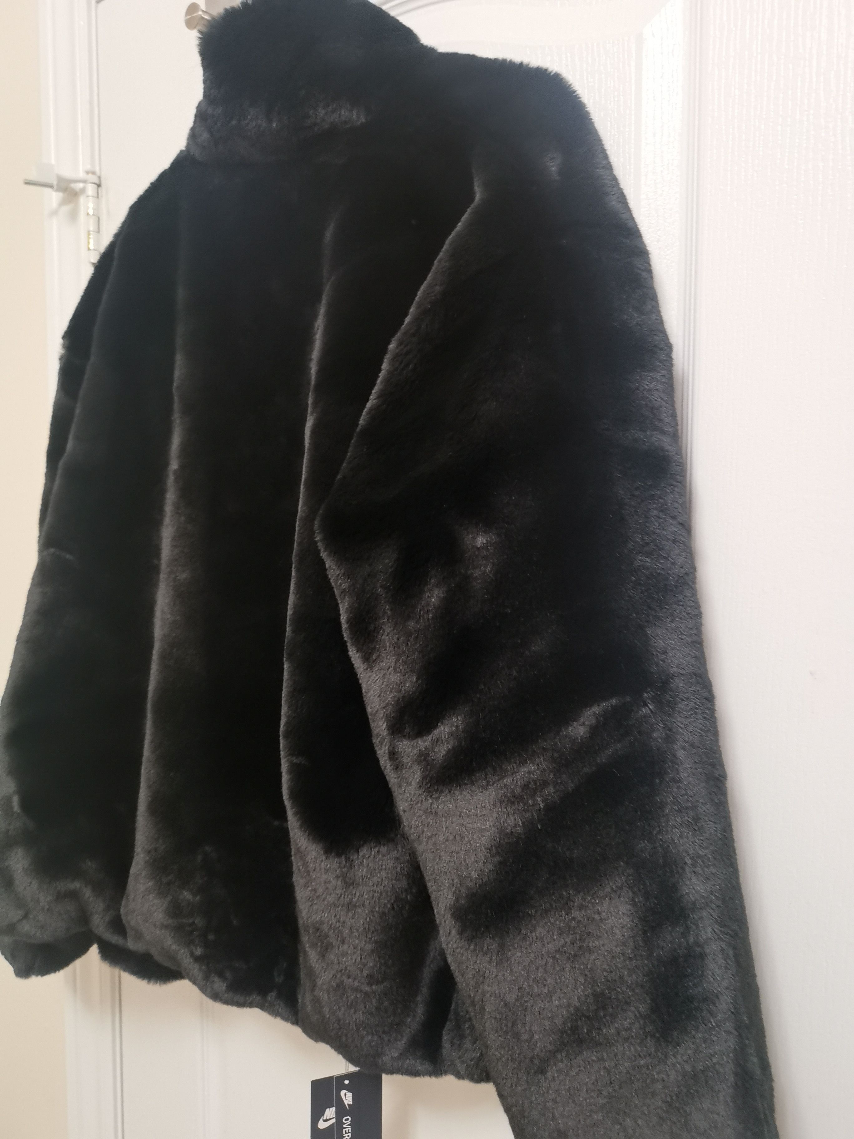 Nike NSW Plush Faux Fur Jacket in Black & Fossil Small Size US S / EU 44-46 / 1 - 4 Thumbnail