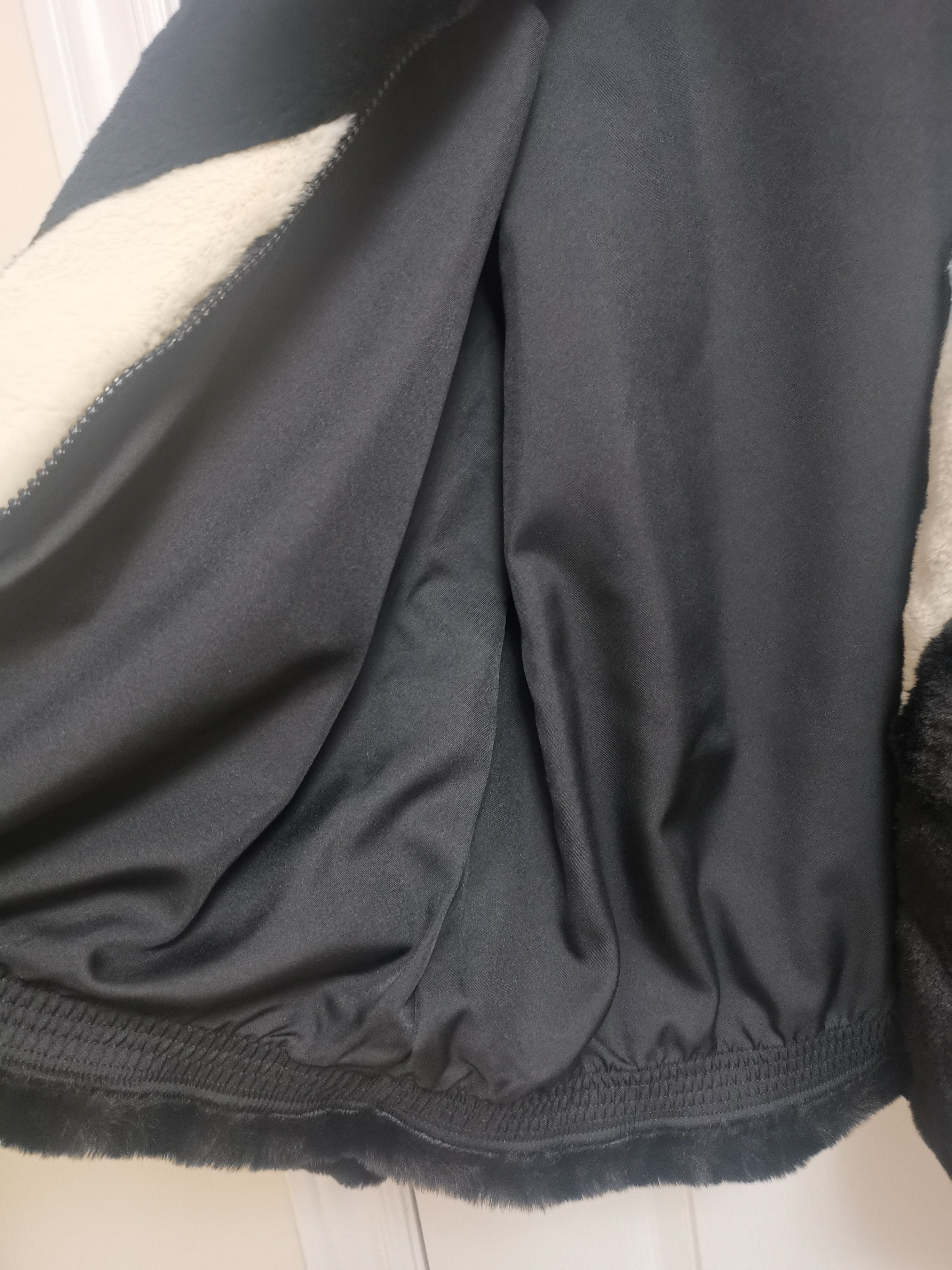 Nike NSW Plush Faux Fur Jacket in Black & Fossil Small Size US S / EU 44-46 / 1 - 7 Thumbnail