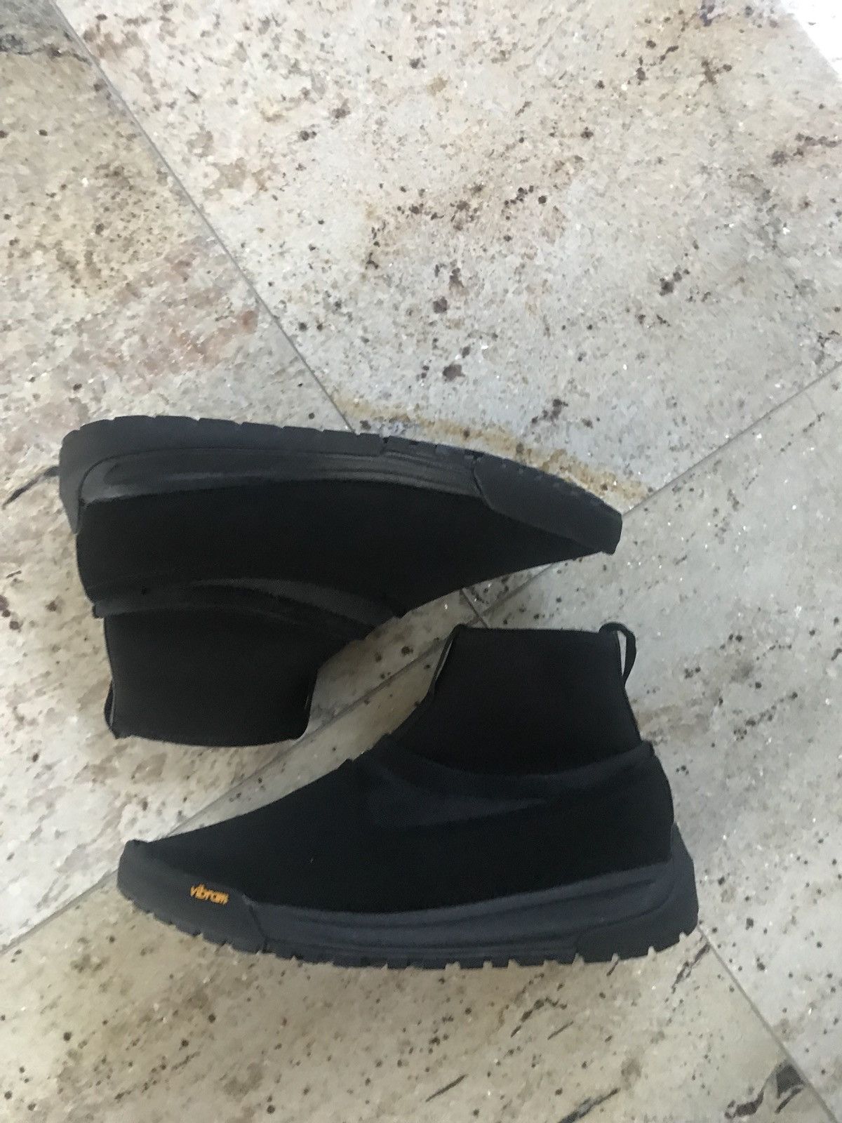 N.Hoolywood × Vibram N.Hoolywood x Vibram Black Weather Proof Shoe Size US 7.5 / EU 40-41 - 2 Thumbnail