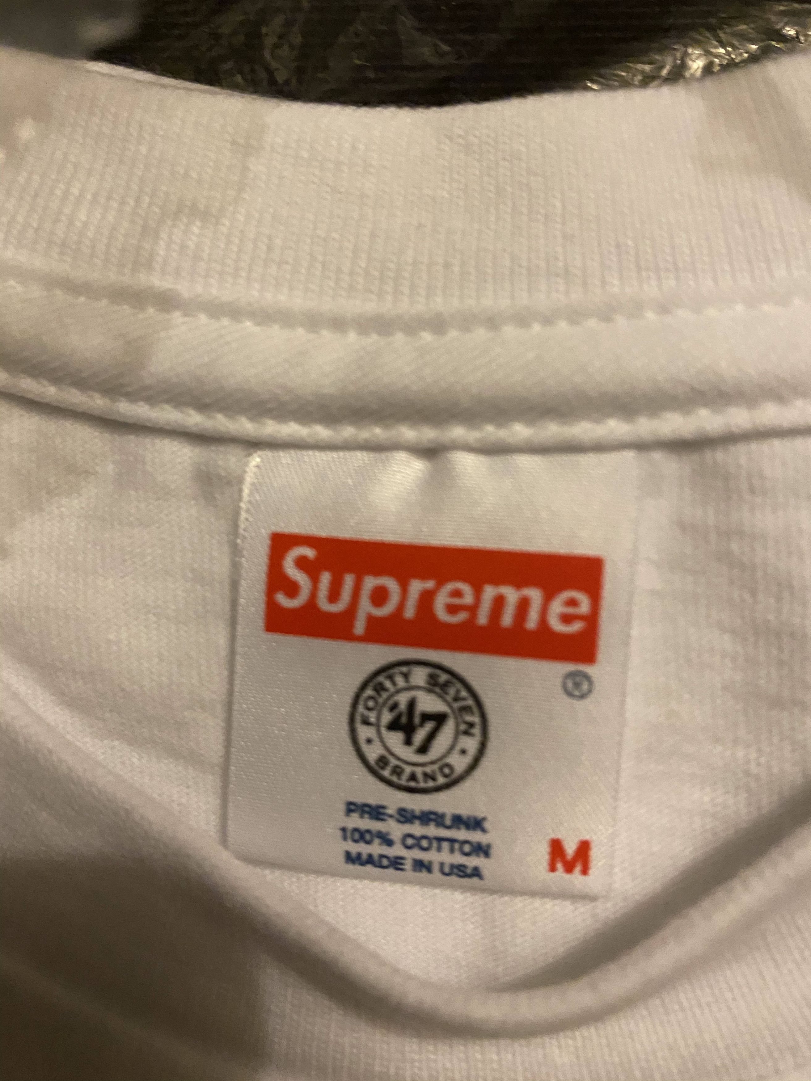47 Brand × New York Yankees × Supreme Supreme Yankees box logo Tee Size Medium Flaws Size US M / EU 48-50 / 2 - 3 Thumbnail