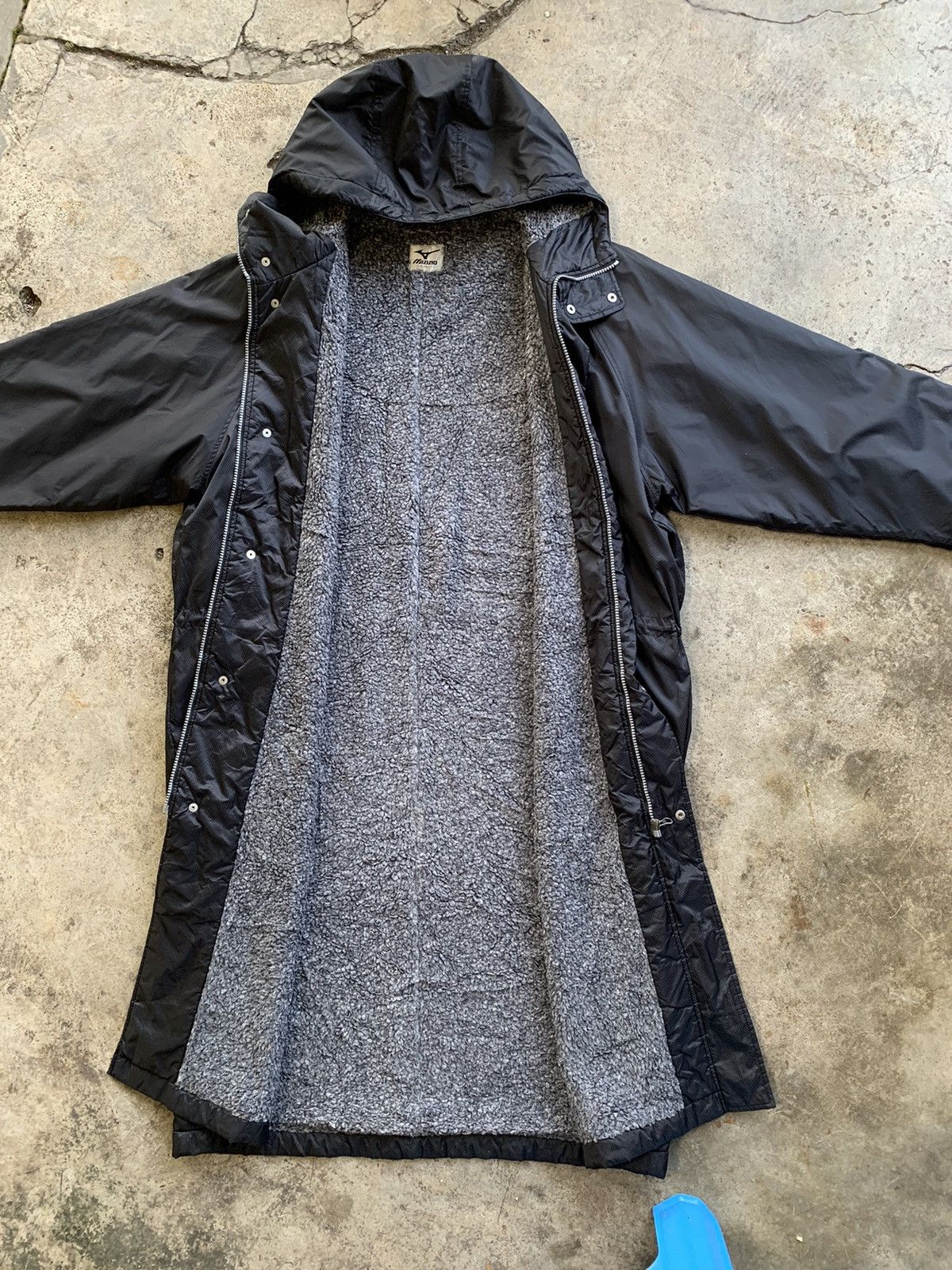 Japanese Brand Mizuno long jacket for winter season fleece inside Size US L / EU 52-54 / 3 - 9 Thumbnail