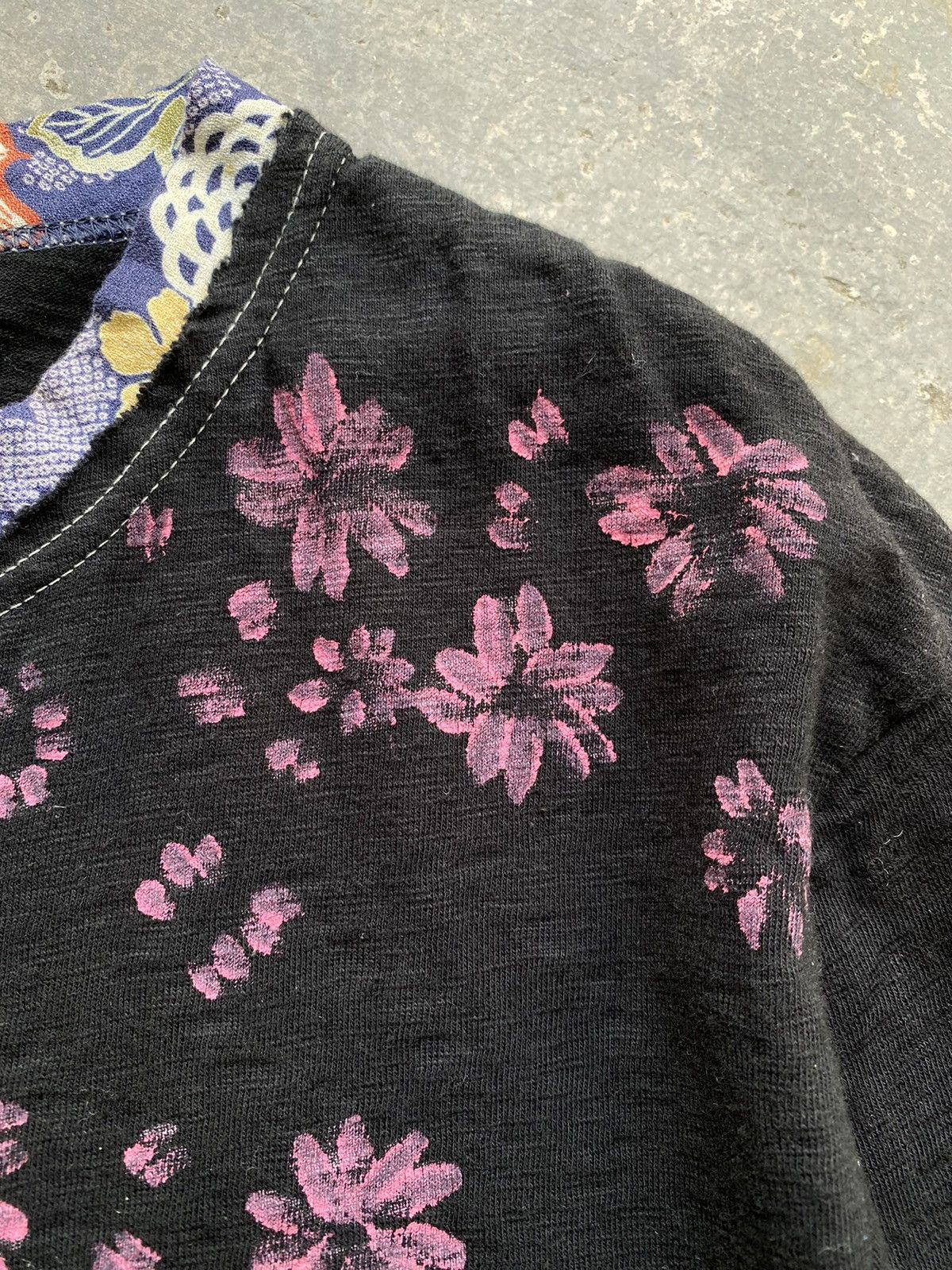 Japanese Brand RARE💥Japanese Classic Motive to Floral/Dragon Hand Painted Size US M / EU 48-50 / 2 - 4 Thumbnail