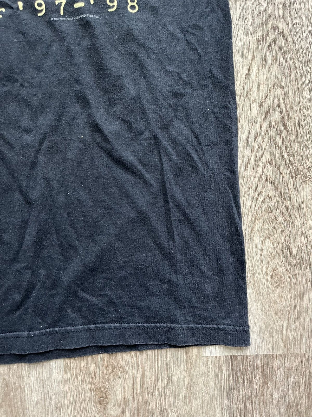 Vintage Vintage 1997 Aerosmith Nine lives tour t shirt Size US XL / EU 56 / 4 - 12 Thumbnail