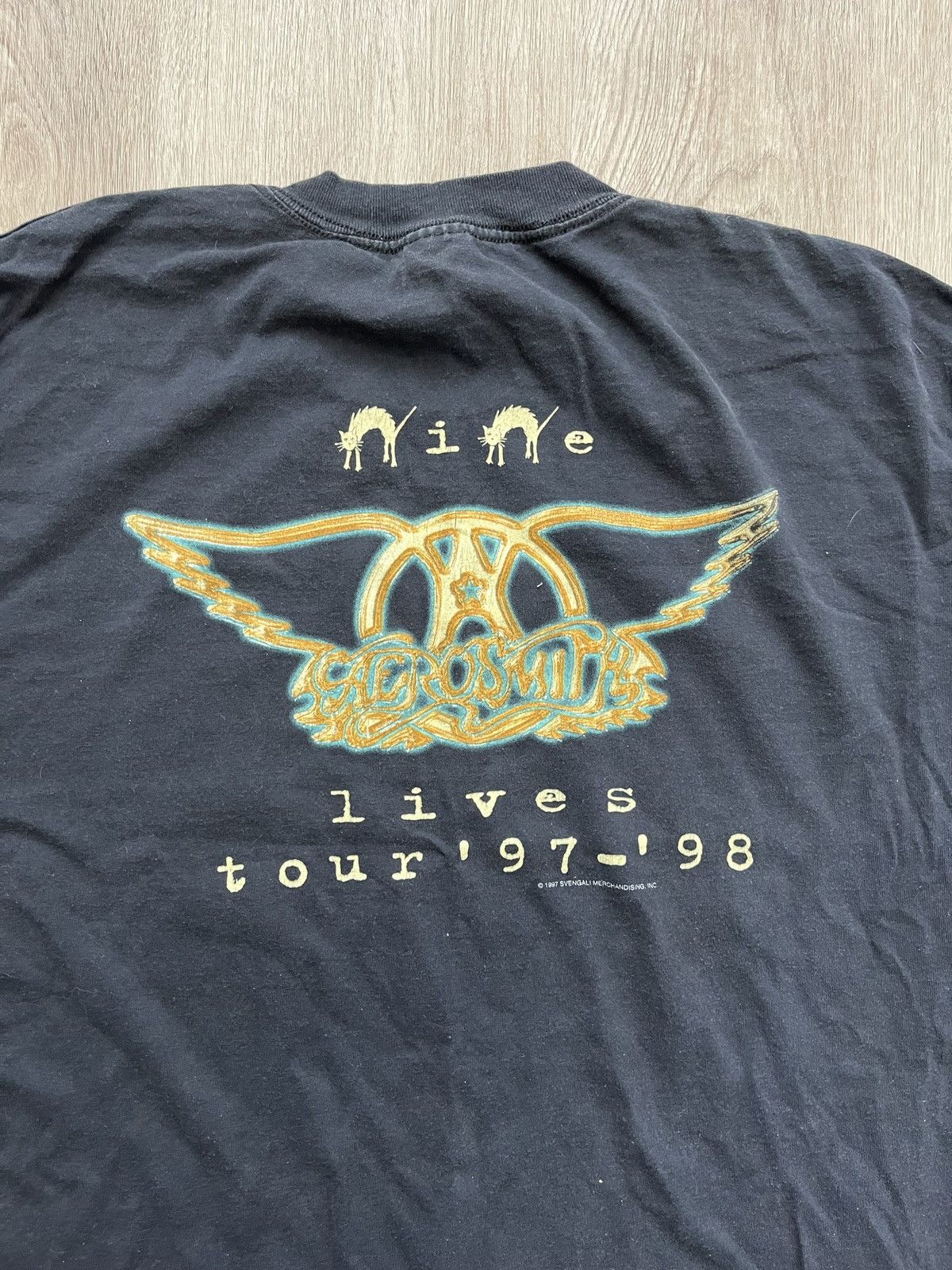 Vintage Vintage 1997 Aerosmith Nine lives tour t shirt Size US XL / EU 56 / 4 - 11 Thumbnail