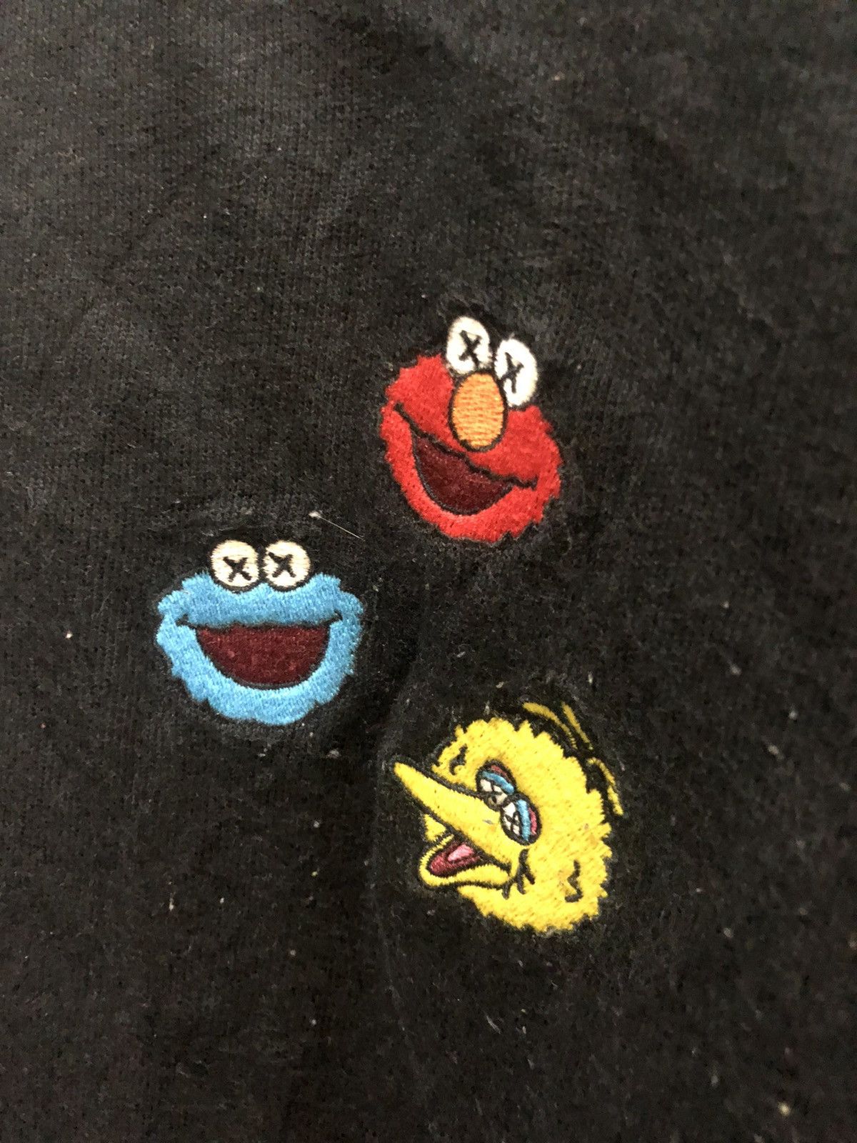 Disney × Kaws × Uniqlo Sweatshirt Kaws X Sesame Street X Uniqlo size L Size US XL / EU 56 / 4 - 2 Thumbnail