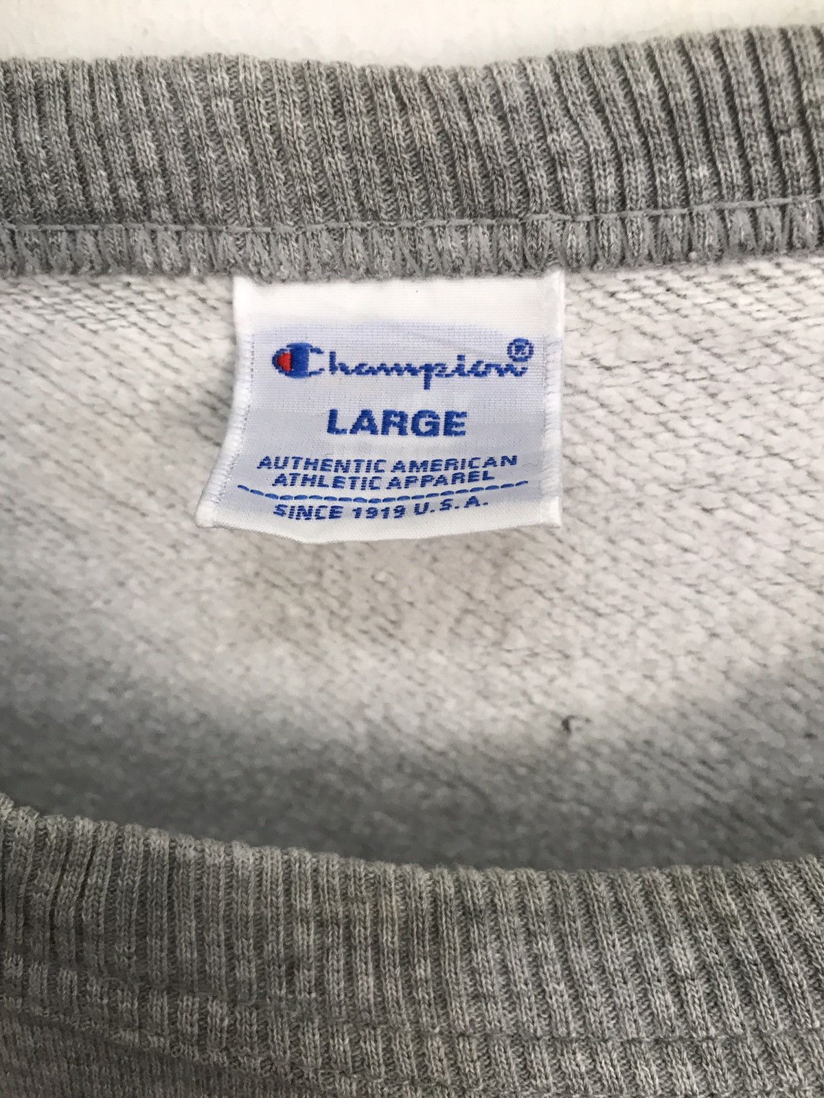 Champion Champion Light Grey Colour Crewneck Sweatshirt Size L Size US L / EU 52-54 / 3 - 5 Thumbnail