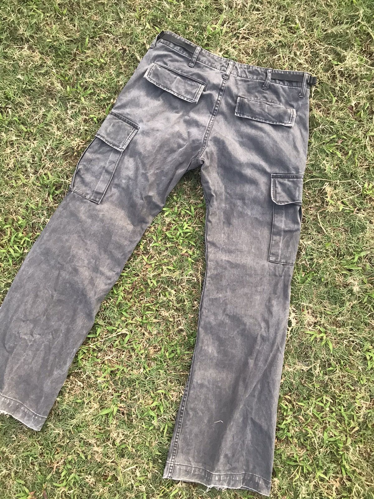 Attachment × Japanese Brand × Kazuyuki Kumagai Attachment 🔥BEST OFFER🔥Attachment cargo pants nice design Size US 31 - 7 Thumbnail
