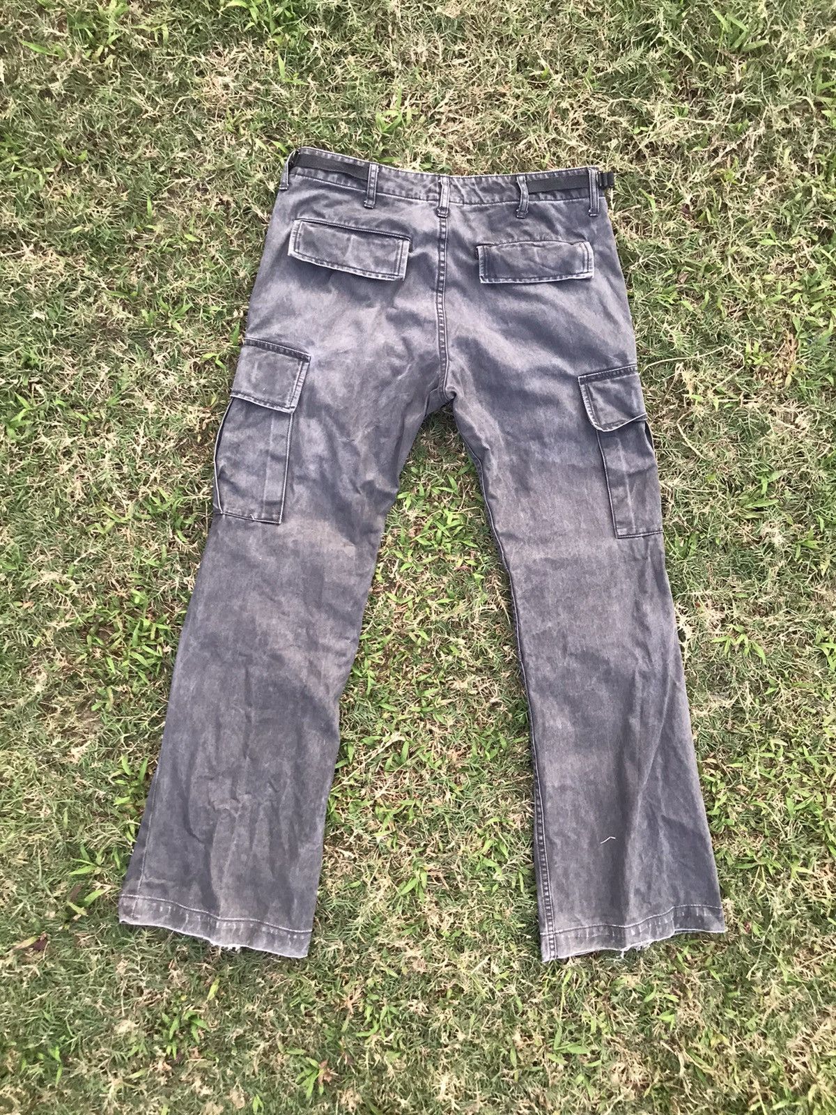 Attachment × Japanese Brand × Kazuyuki Kumagai Attachment 🔥BEST OFFER🔥Attachment cargo pants nice design Size US 31 - 6 Thumbnail