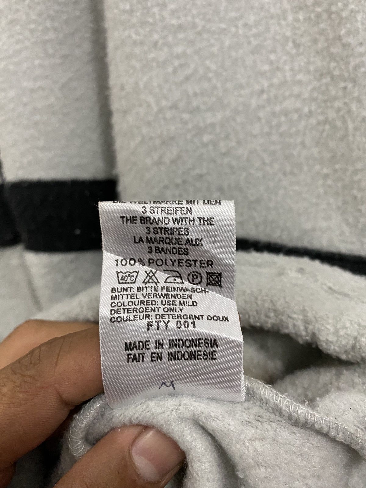 Adidas Adidas Fleece Sweater Zip-Up (M) Size US M / EU 48-50 / 2 - 9 Thumbnail