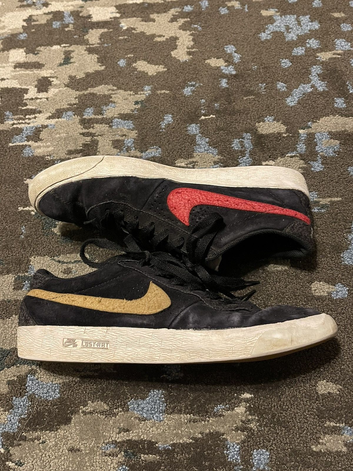 image of Lost Art X Nike Sb Bruin Shoes in Black, Men's (Size 11)