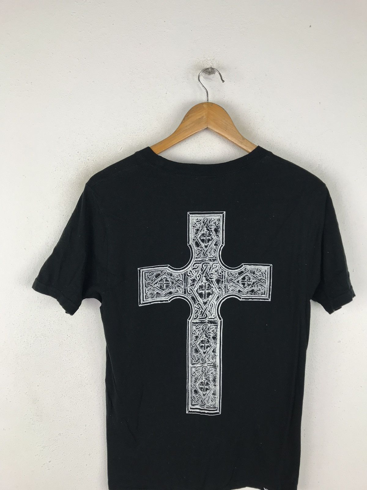 Designer × Hysteric Glamour Hysteric XXX x T. Noguchi 2015 Gothic Cross Graphic T-Shirt Size US S / EU 44-46 / 1 - 4 Thumbnail