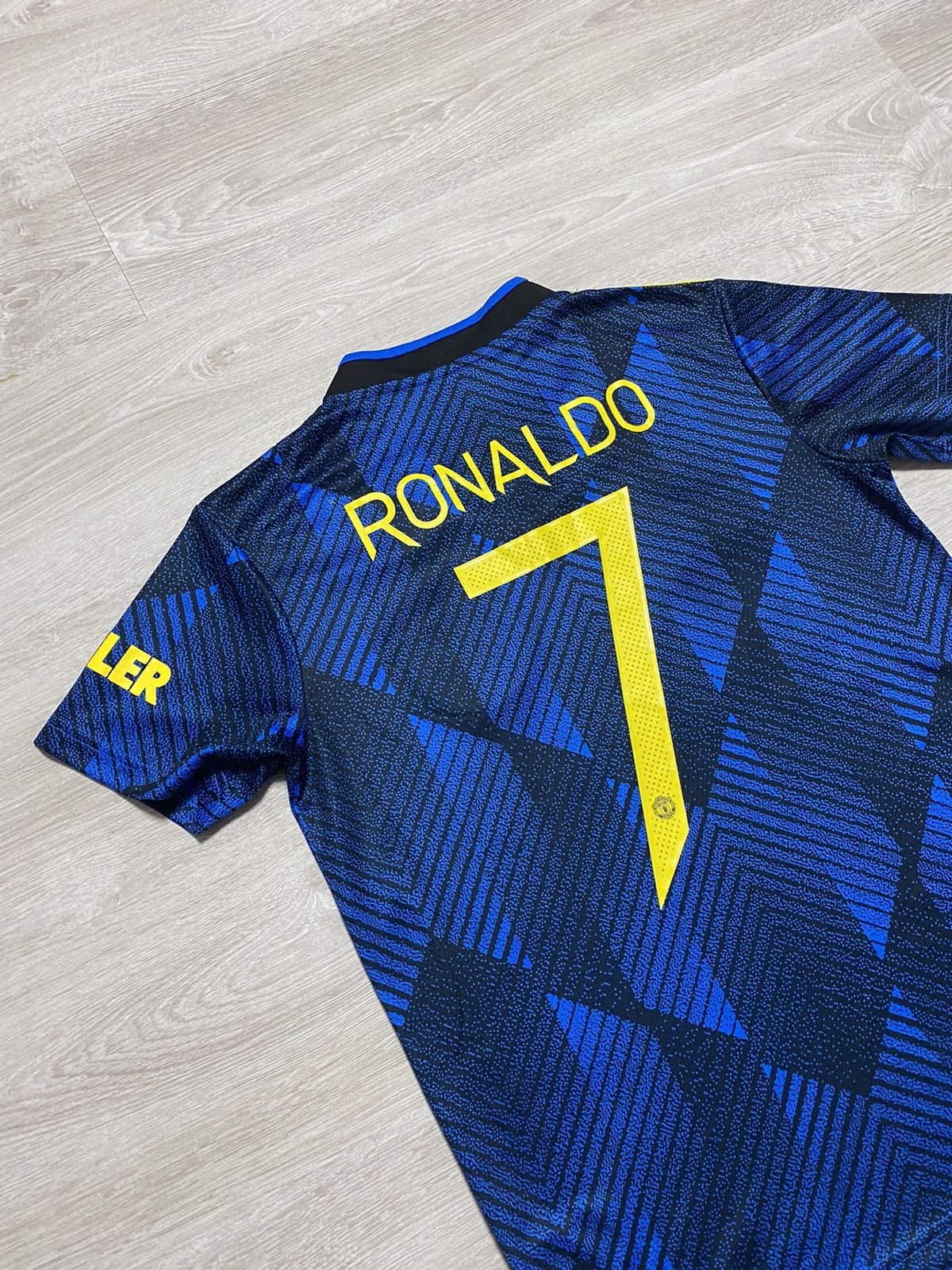Adidas Adidas Ronaldo #7 soccer jersey Manchester United Size US S / EU 44-46 / 1 - 1 Thumbnail