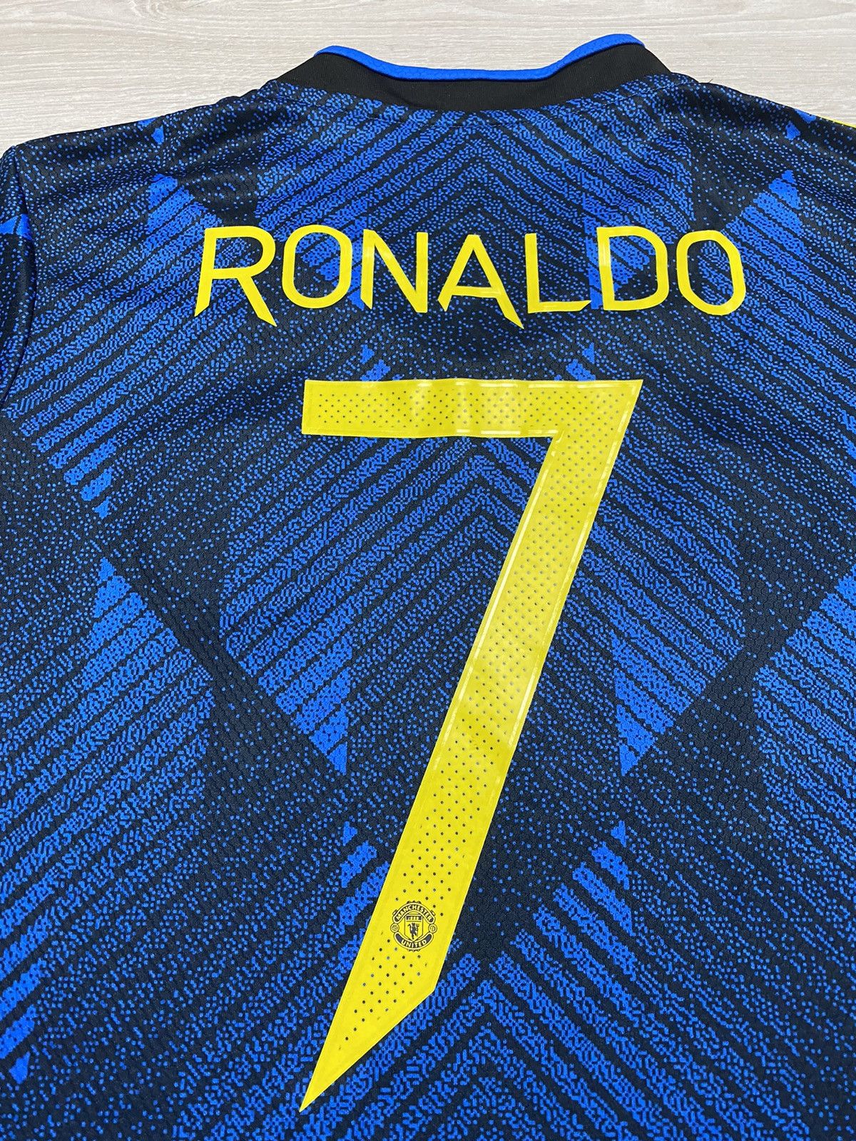 Adidas Adidas Ronaldo #7 soccer jersey Manchester United Size US S / EU 44-46 / 1 - 3 Thumbnail