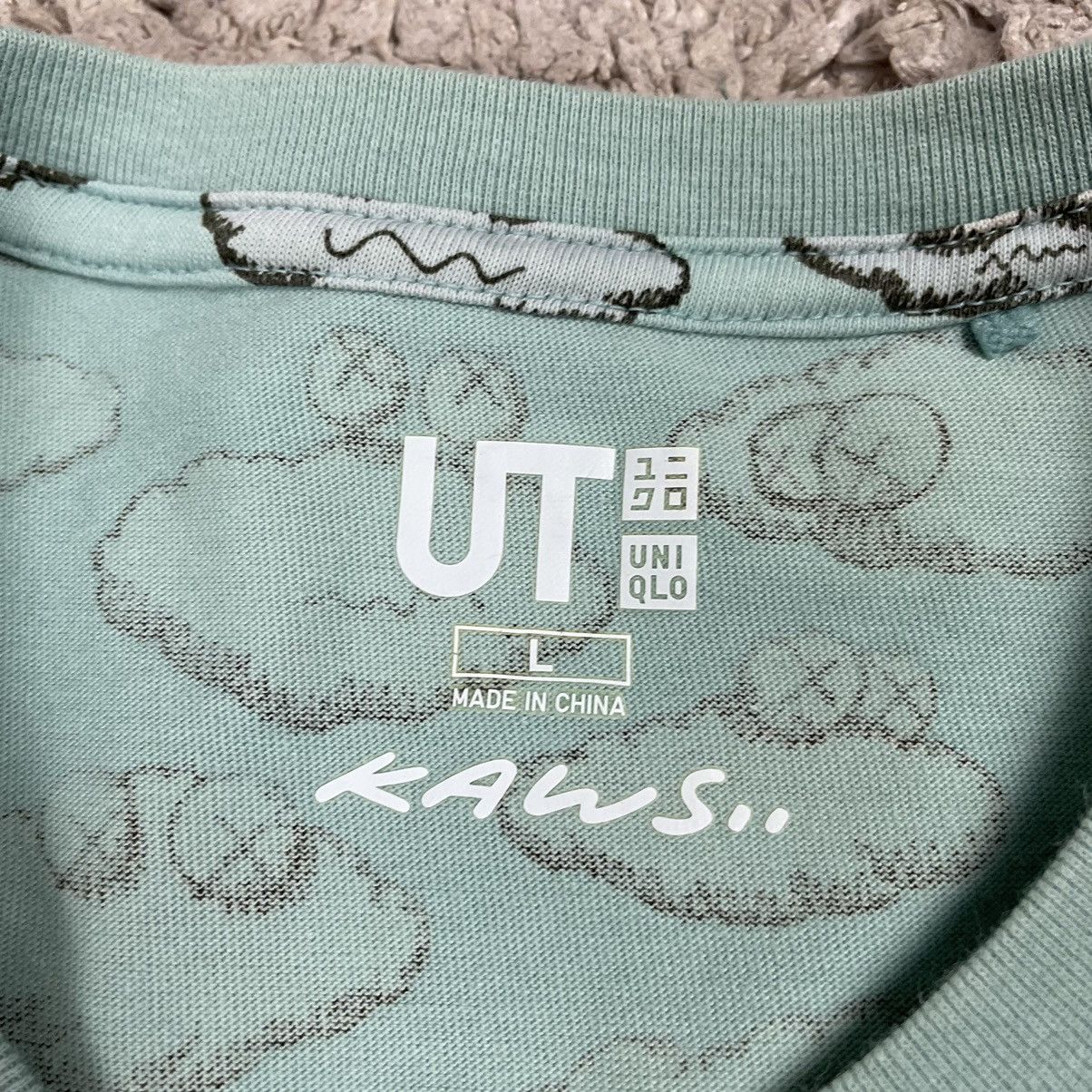 Kaws UT Kaws Fullprint T-shirt Size US L / EU 52-54 / 3 - 10 Thumbnail
