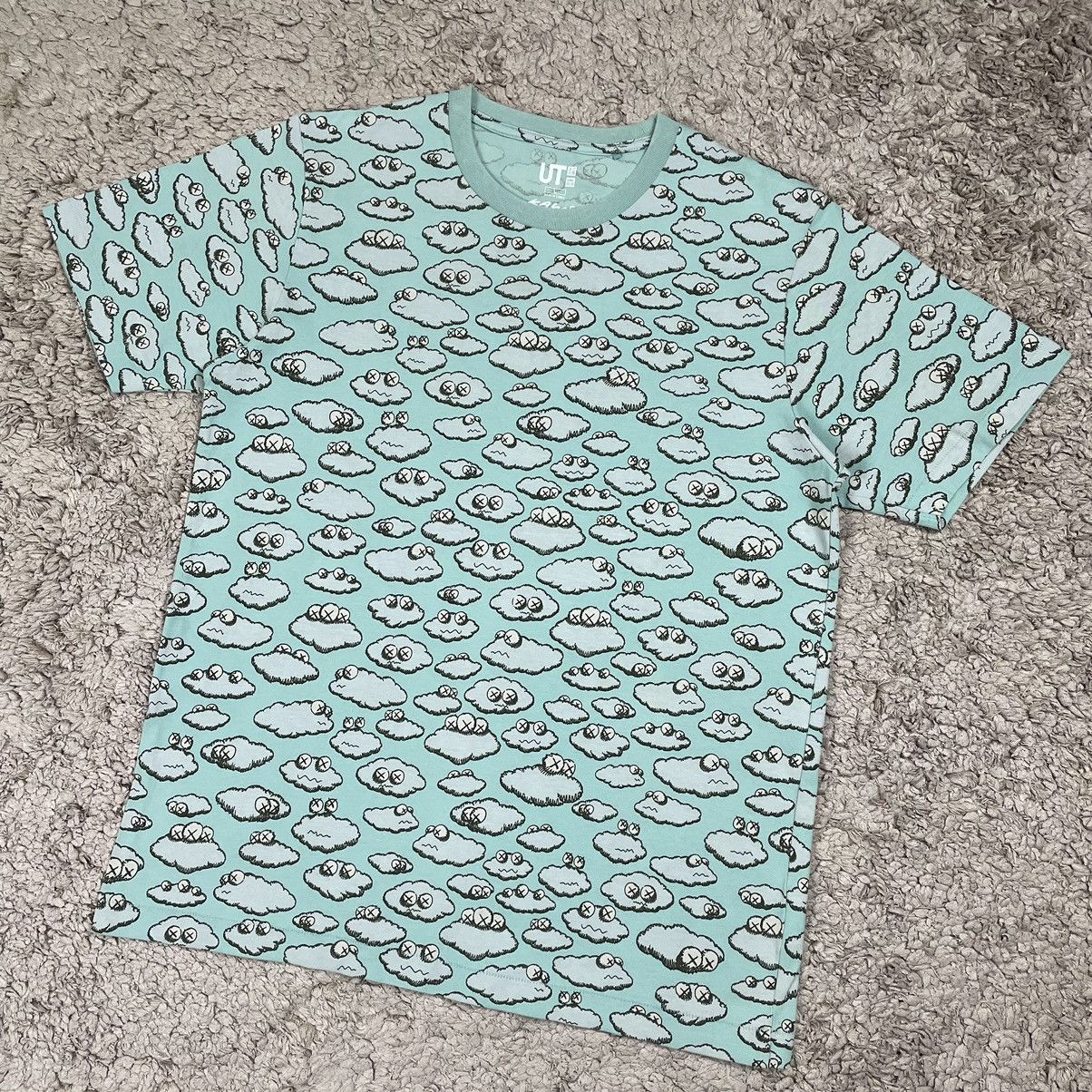 Kaws UT Kaws Fullprint T-shirt Size US L / EU 52-54 / 3 - 4 Thumbnail