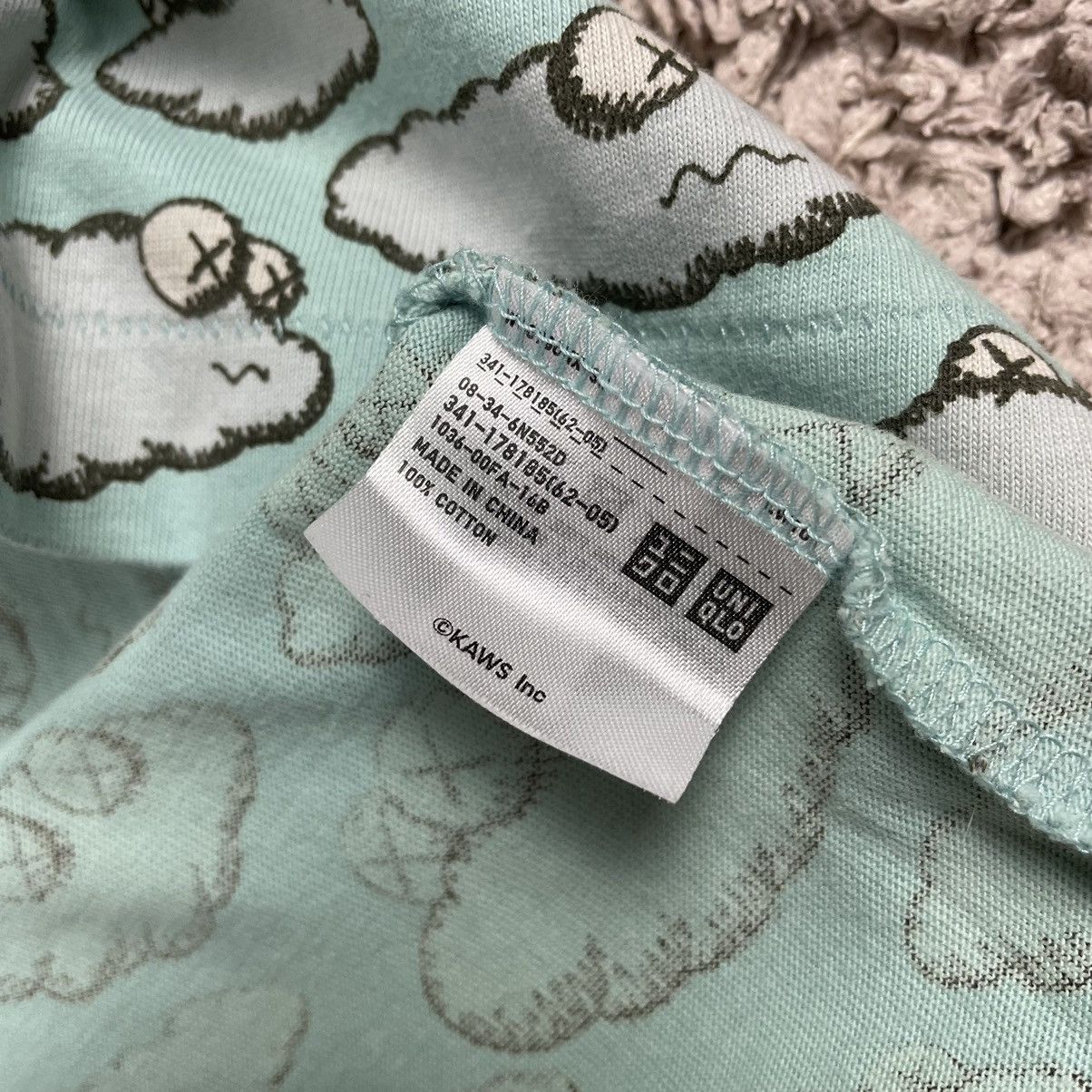 Kaws UT Kaws Fullprint T-shirt Size US L / EU 52-54 / 3 - 11 Thumbnail