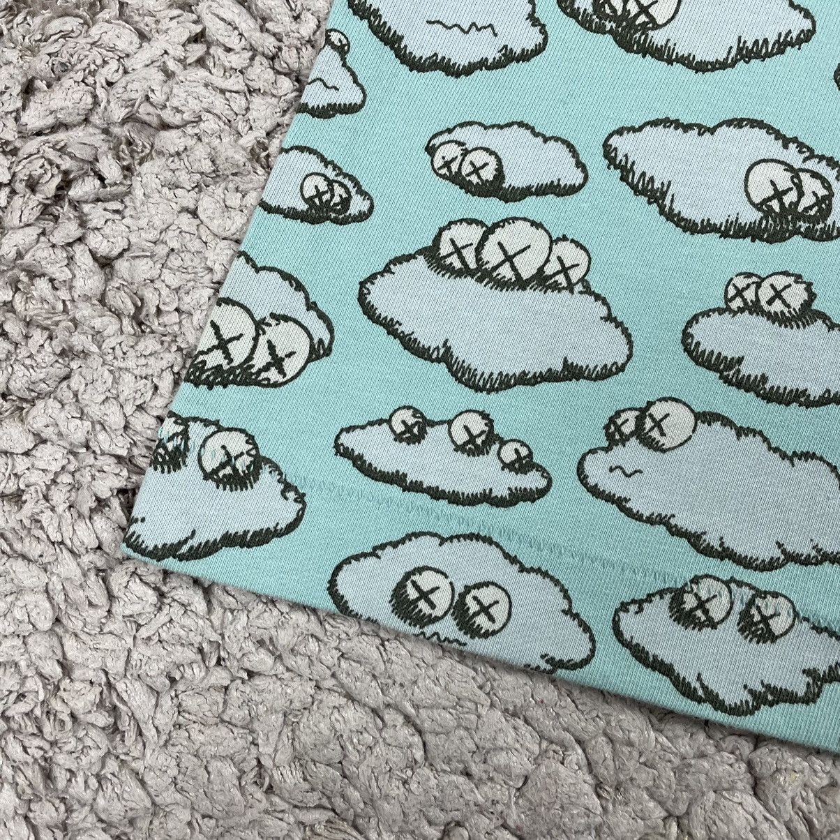 Kaws UT Kaws Fullprint T-shirt Size US L / EU 52-54 / 3 - 9 Thumbnail