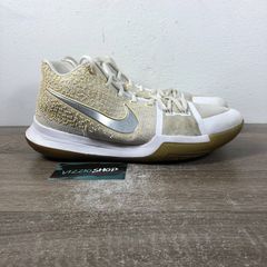 Kyrie 3 hotsell white chrome mens