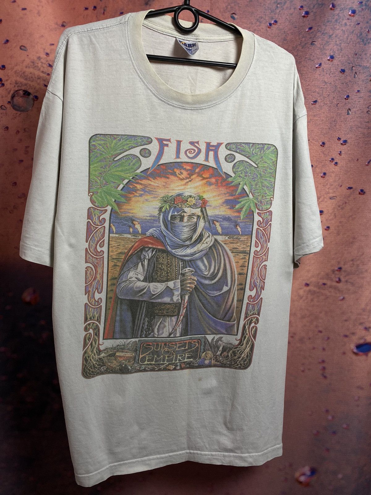 Band Tees Vintage 90s 1997 Fish North American tour t shirt Size US XL / EU 56 / 4 - 2 Thumbnail