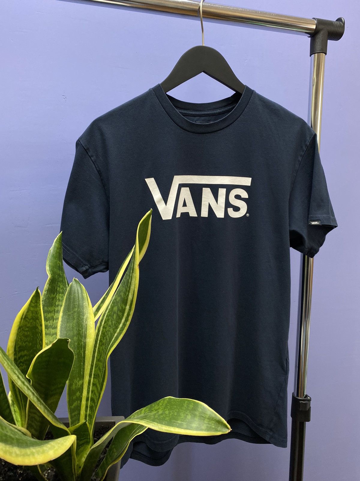 Vans Vans OF The Wall Big Logo T shirt Size US L / EU 52-54 / 3 - 3 Thumbnail