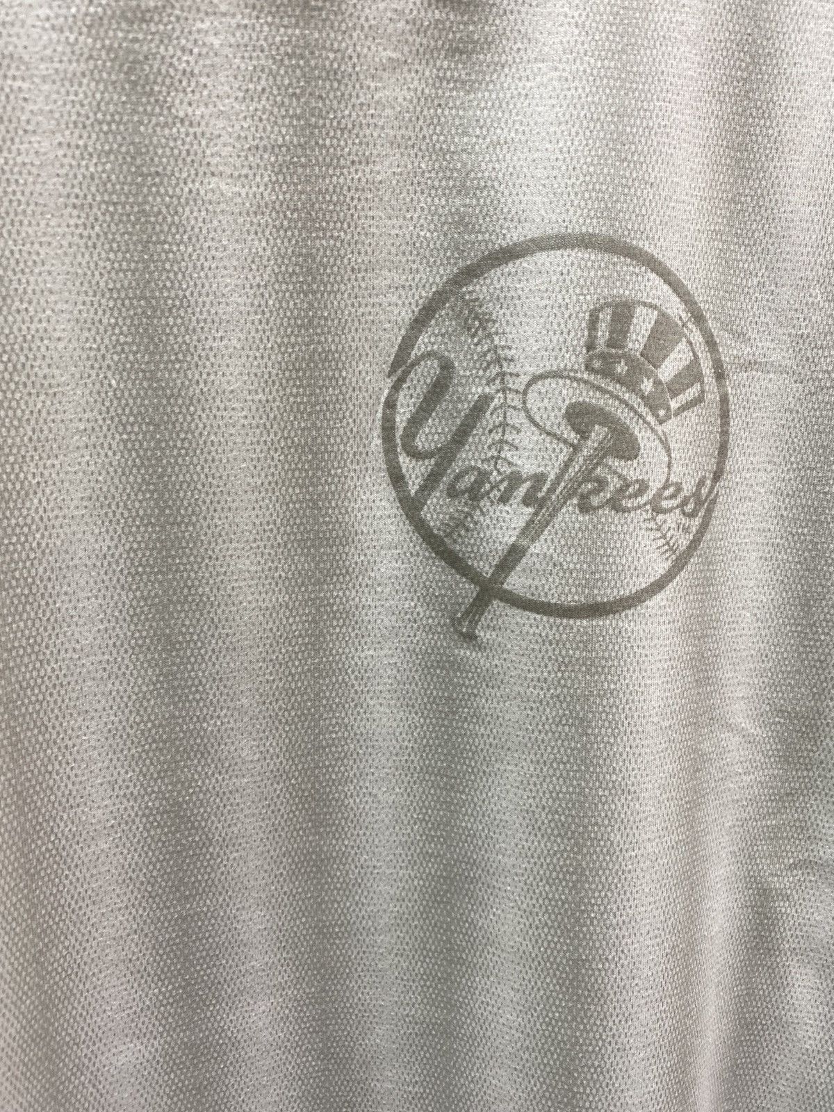 MLB New York Yankees Majestic White T Shirt Size US L / EU 52-54 / 3 - 8 Thumbnail