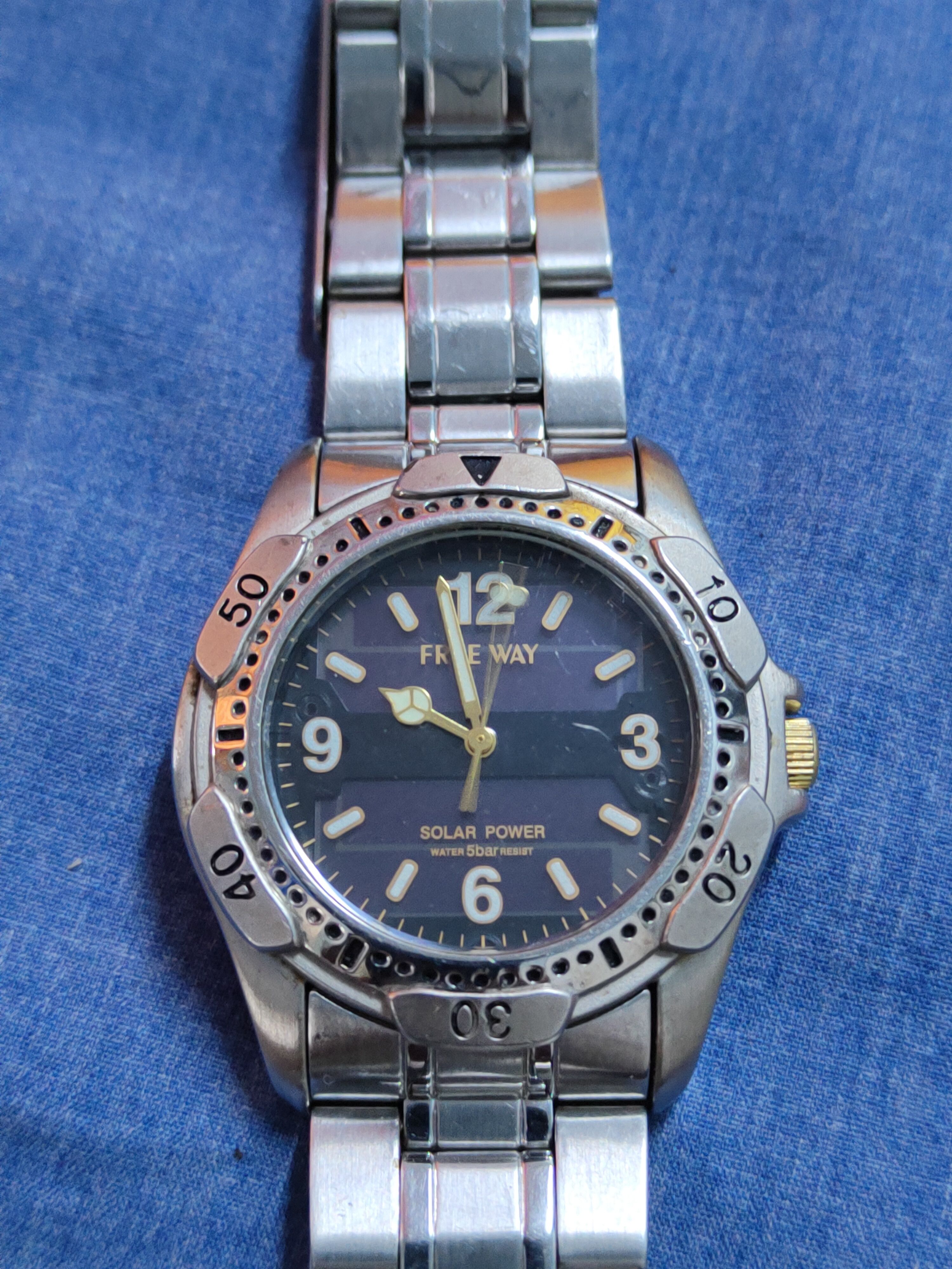 Vintage Freeway Analog Silver Solar Power Watch #J072S Size ONE SIZE - 6 Thumbnail