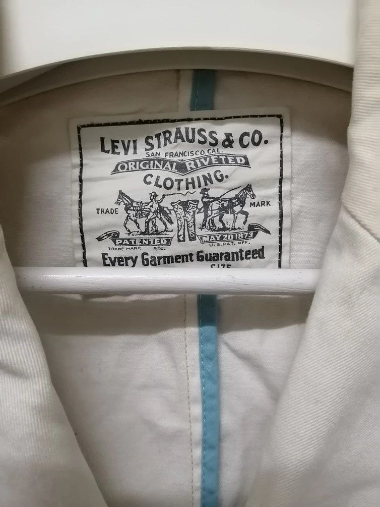 Levi's LEVIS White Jacket - Size M Size US M / EU 48-50 / 2 - 3 Thumbnail